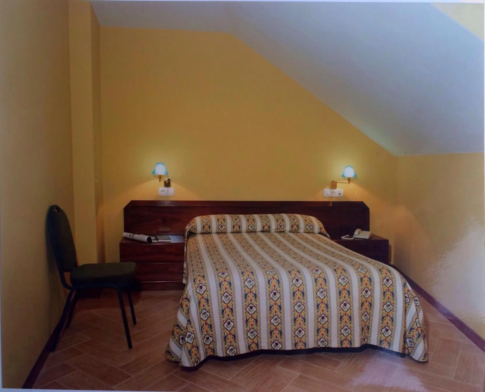 Bed in Hotel Nueva Allandesa