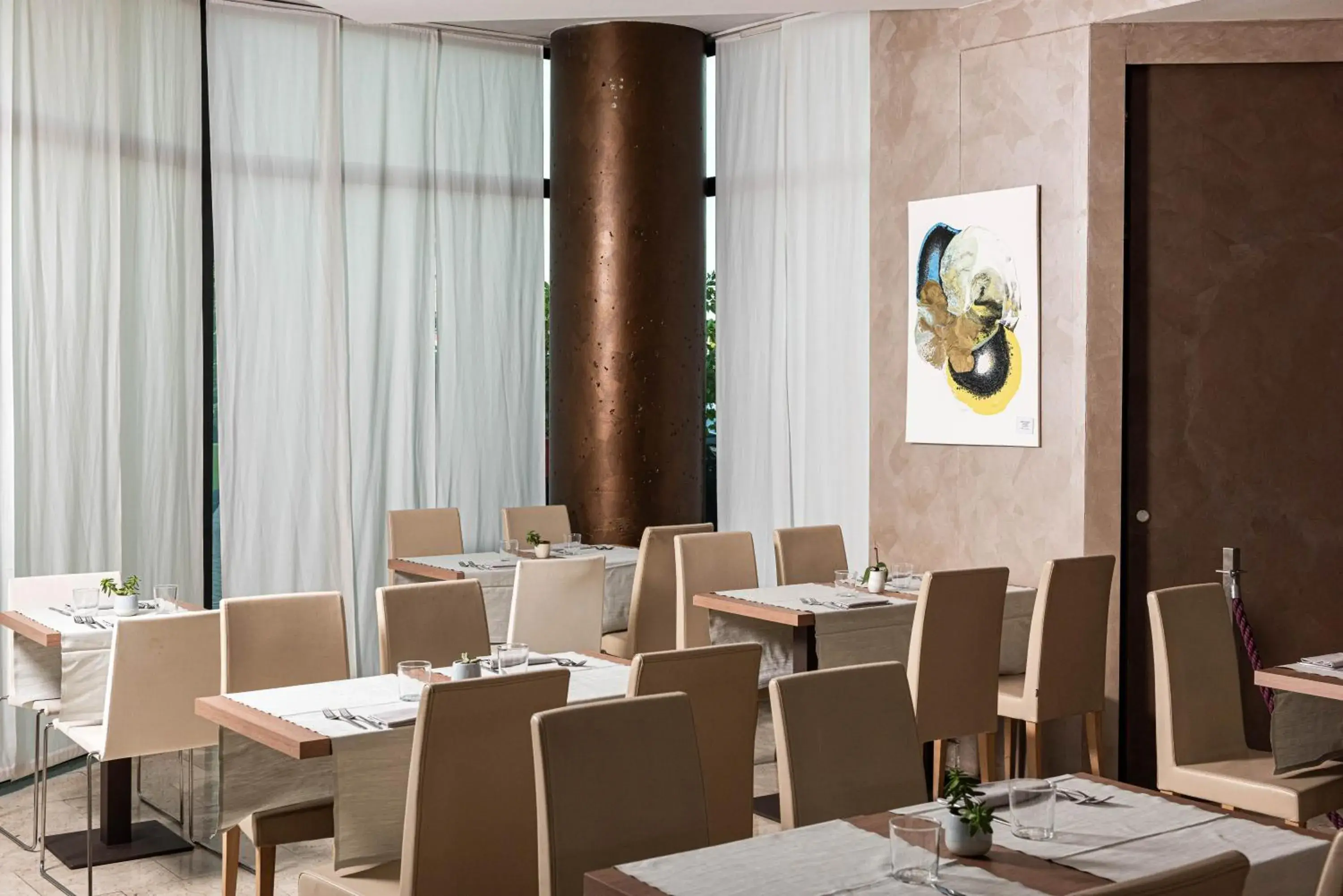 Restaurant/places to eat in Phi Hotel Milano Restaurant/places to eat in Phi Hotel Milano