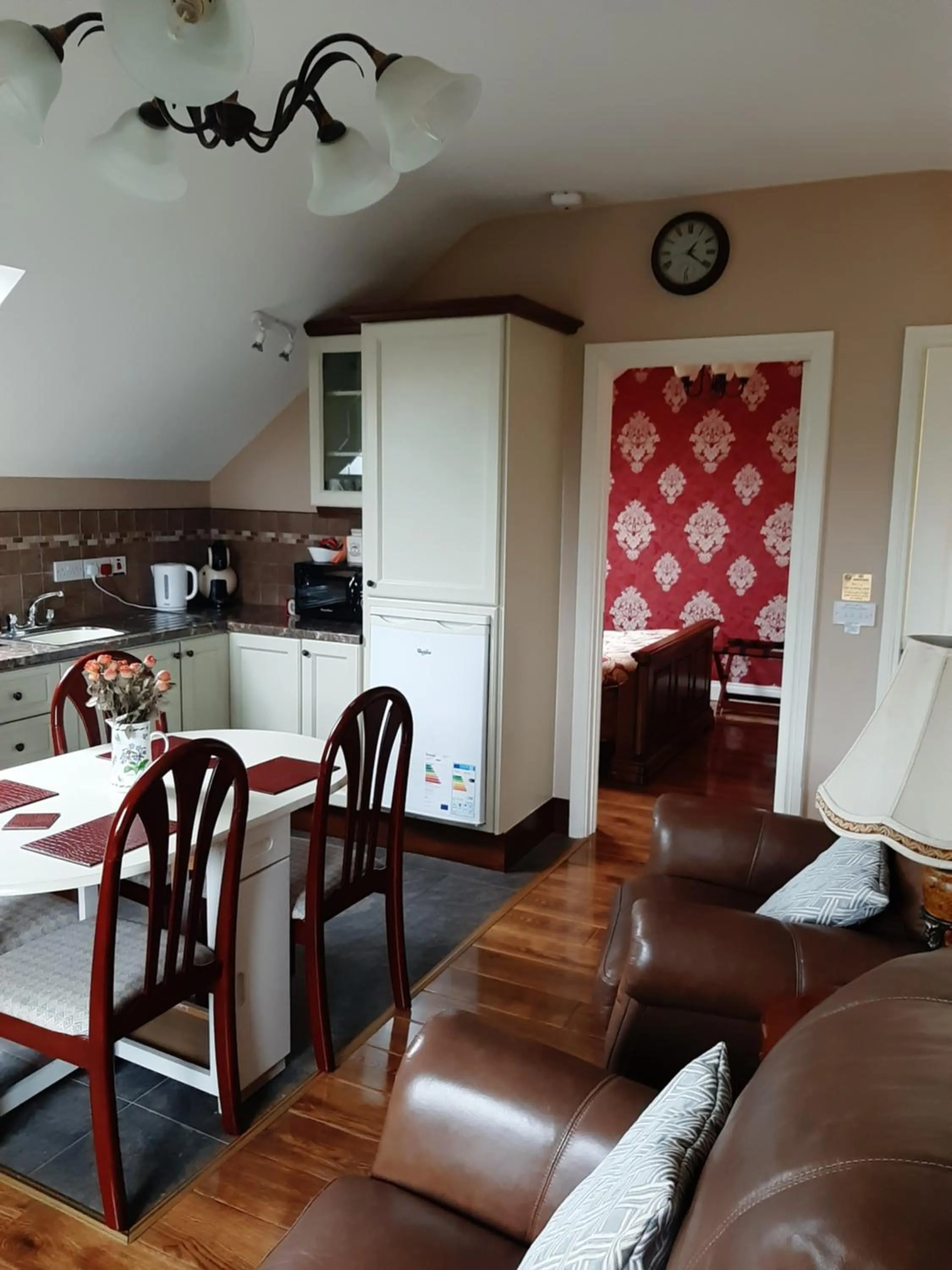 Kitchen or kitchenette in Riverside Lodge