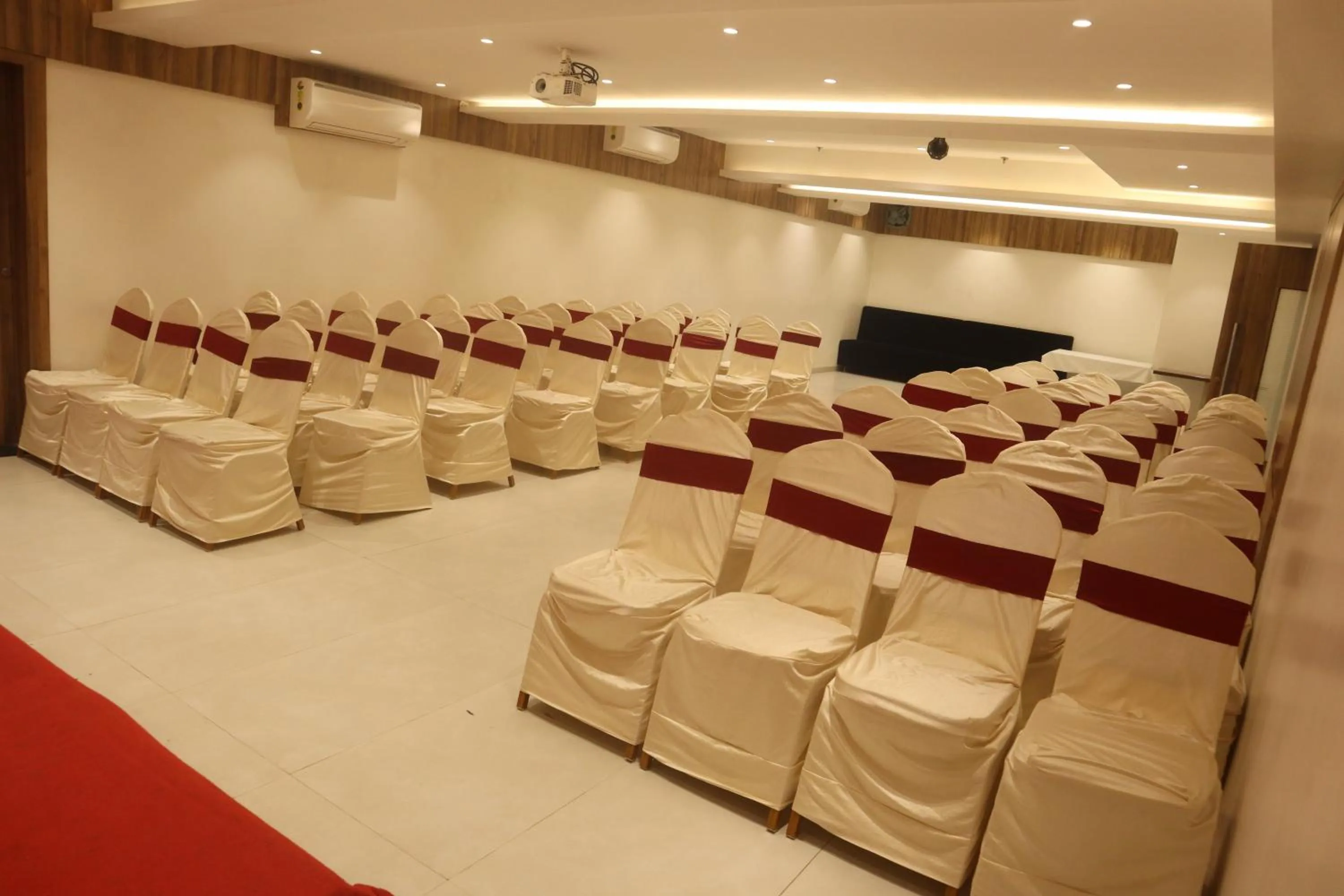 Banquet/Function facilities in Hotel Grand Ecotel, Aurangabad