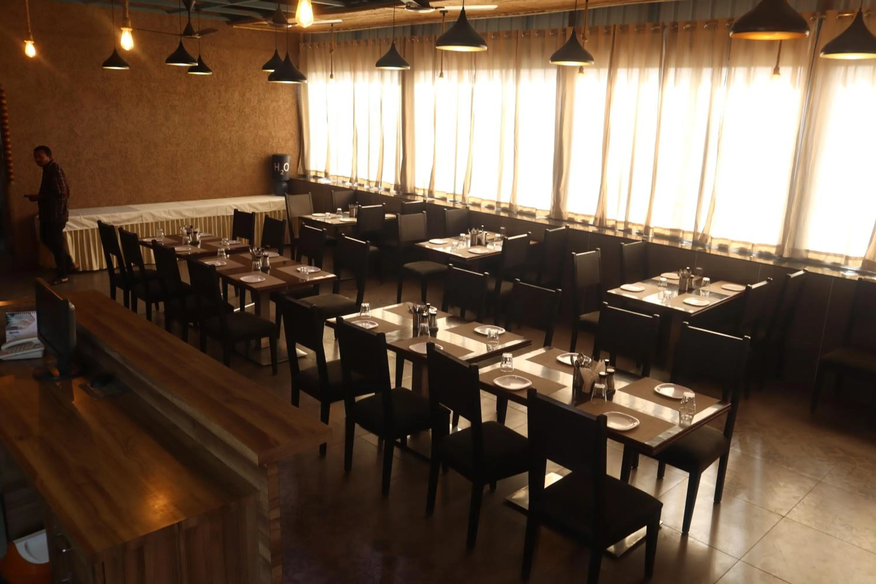 Restaurant/places to eat in Hotel Grand Ecotel, Aurangabad