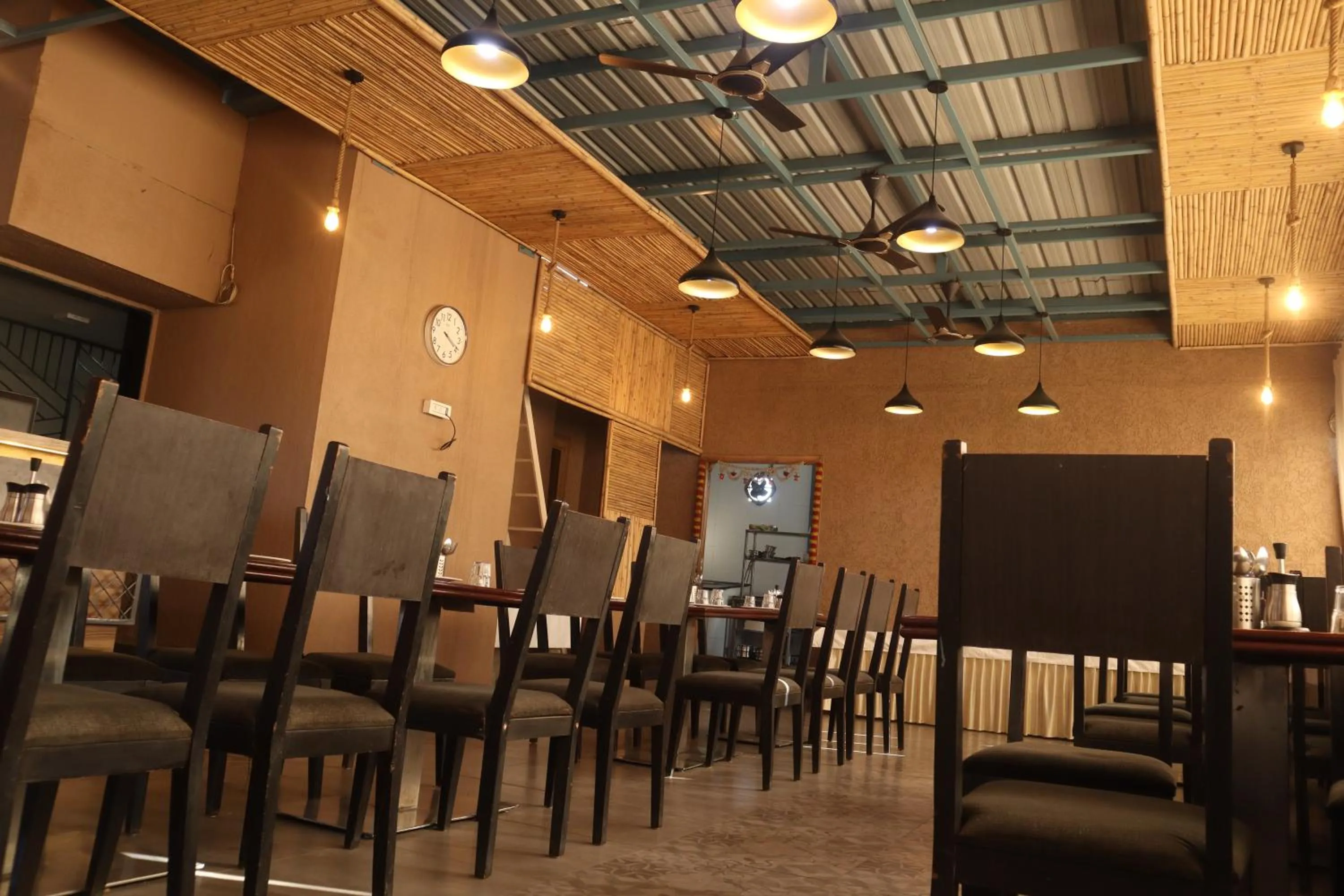 Restaurant/places to eat in Hotel Grand Ecotel, Aurangabad