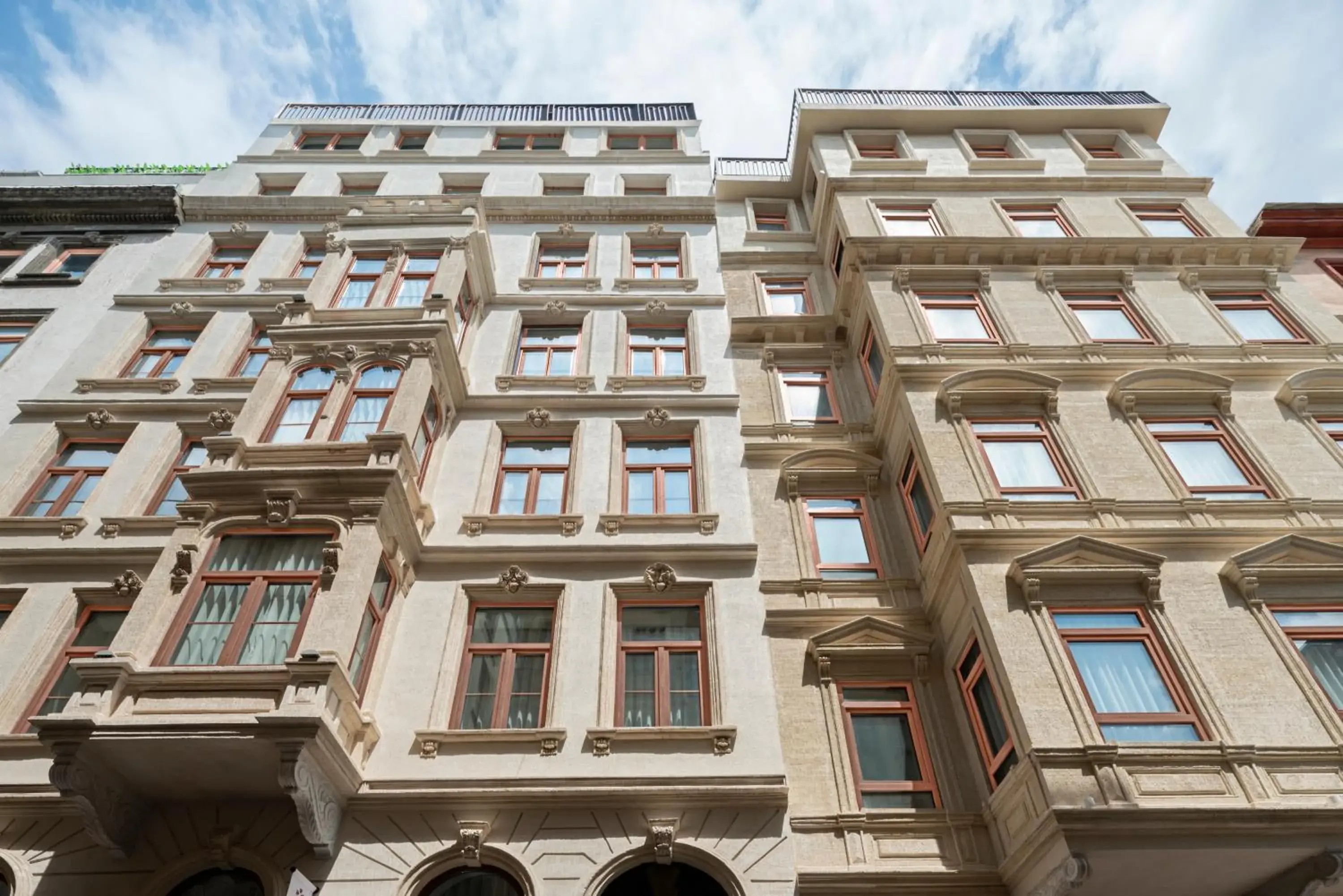 Property building in Akka Suites Taksim-Special Class Property building in Akka Suites Taksim-Special Class