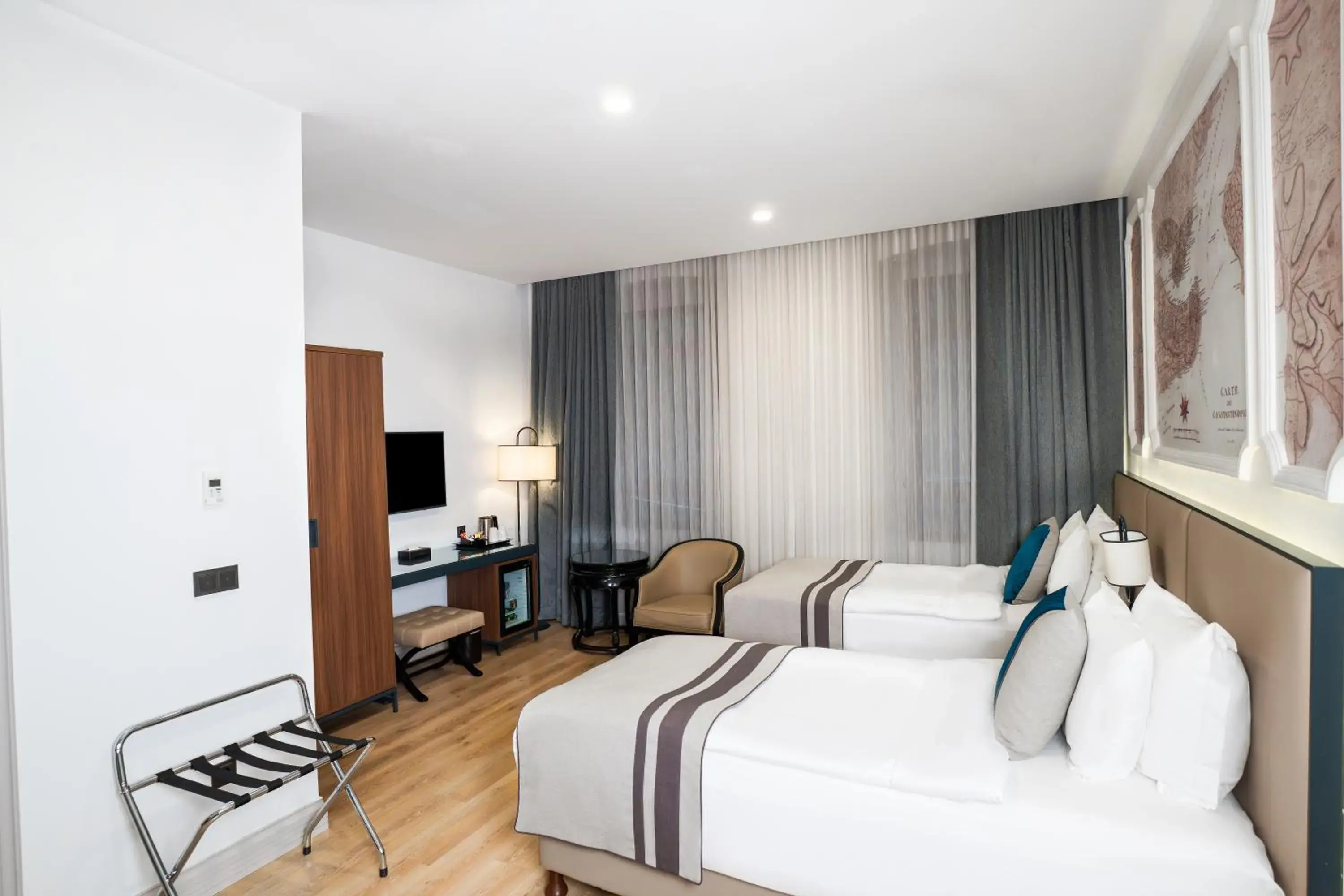 Deluxe Twin Room in Akka Suites Taksim-Special Class Deluxe Twin Room in Akka Suites Taksim-Special Class