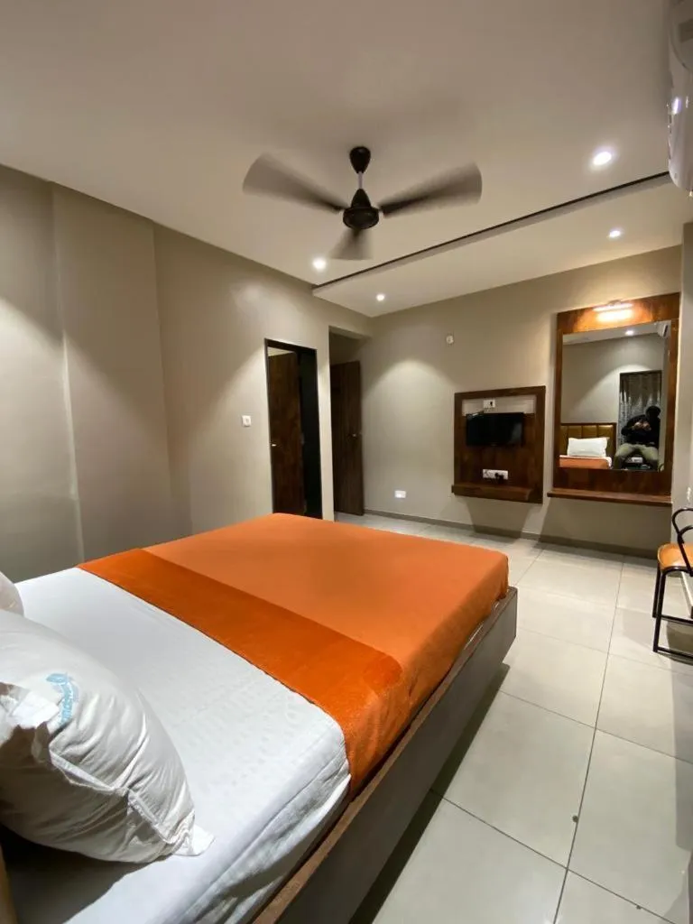 Bed in Hotel Vrindavan Deluxe Kolhapur NEAR CENTRAL BUS STAND