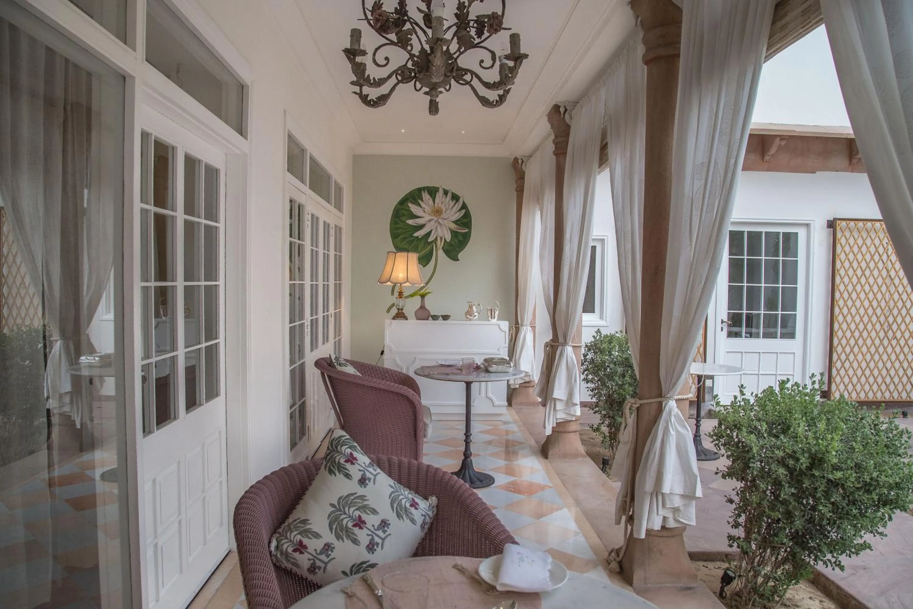 Lounge or bar in The Rohet House