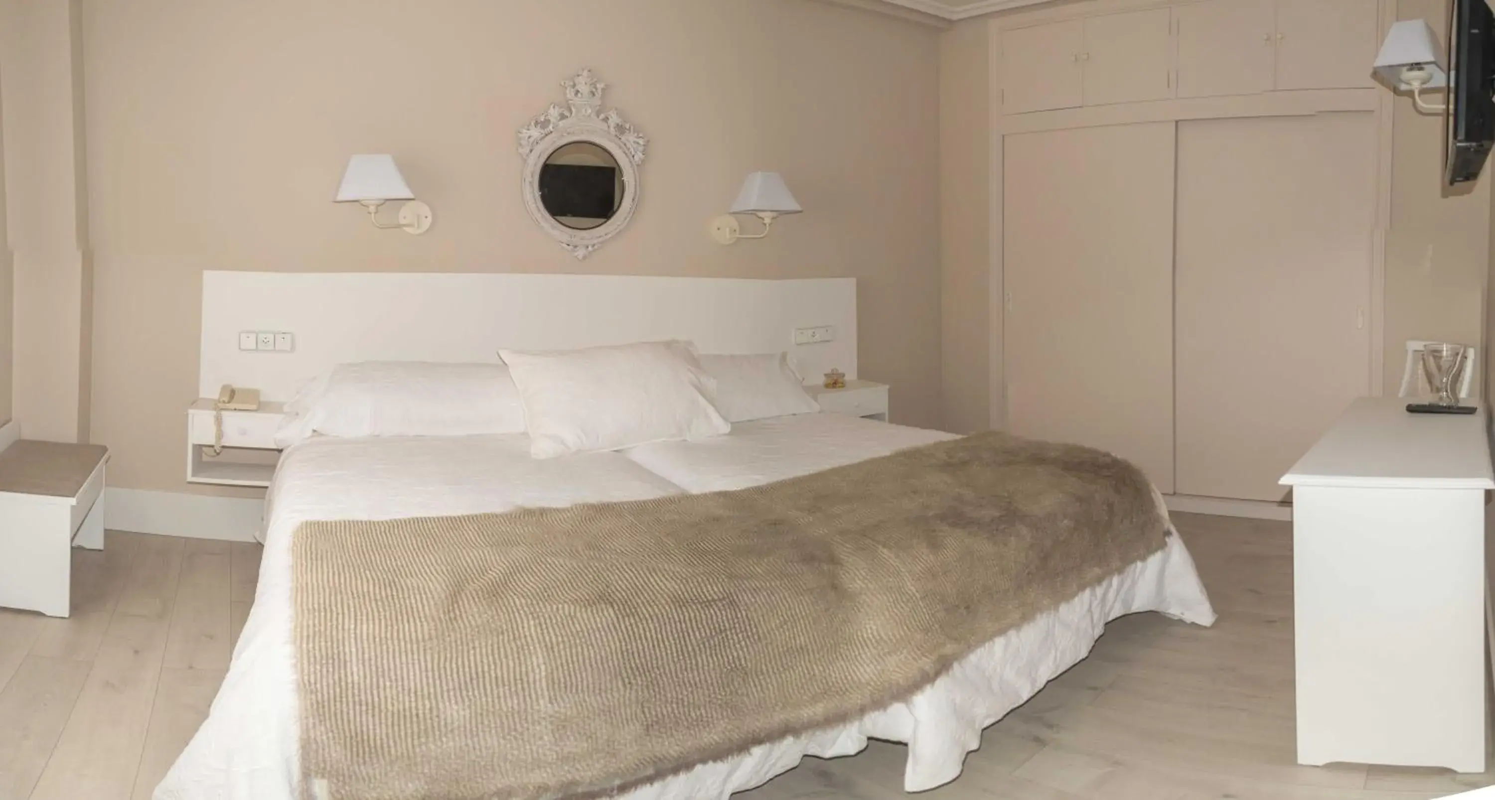 Quadruple Room in Ares Hotel Quadruple Room in Ares Hotel