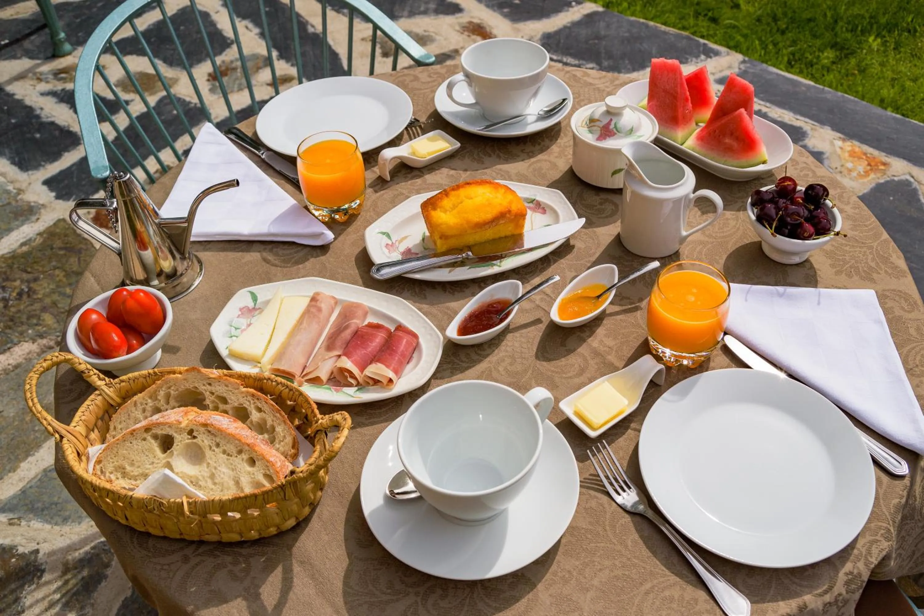 Food and drinks in Molino De La Vega