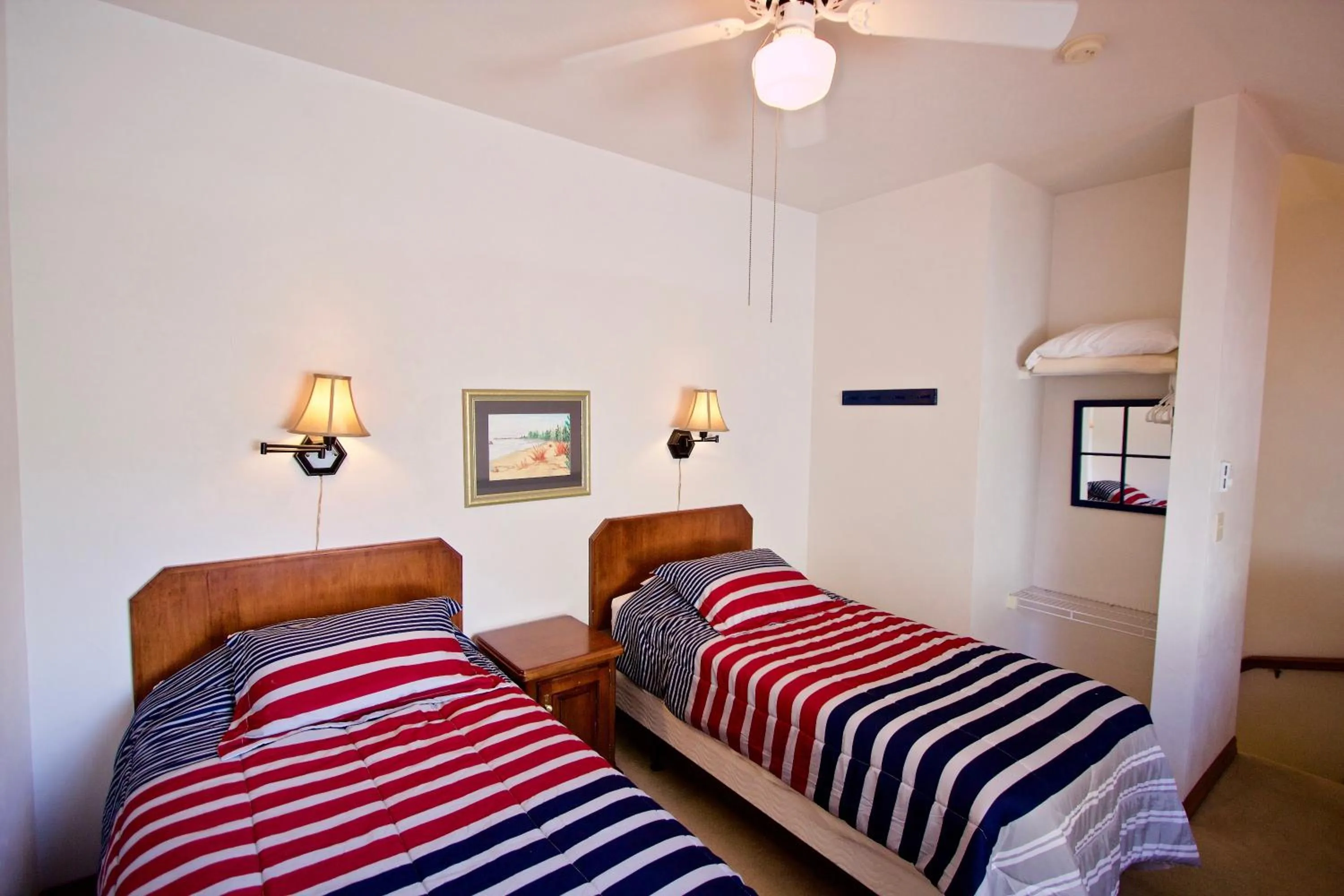 Bedroom, Bed in Baileys Harbor Yacht Club Resort