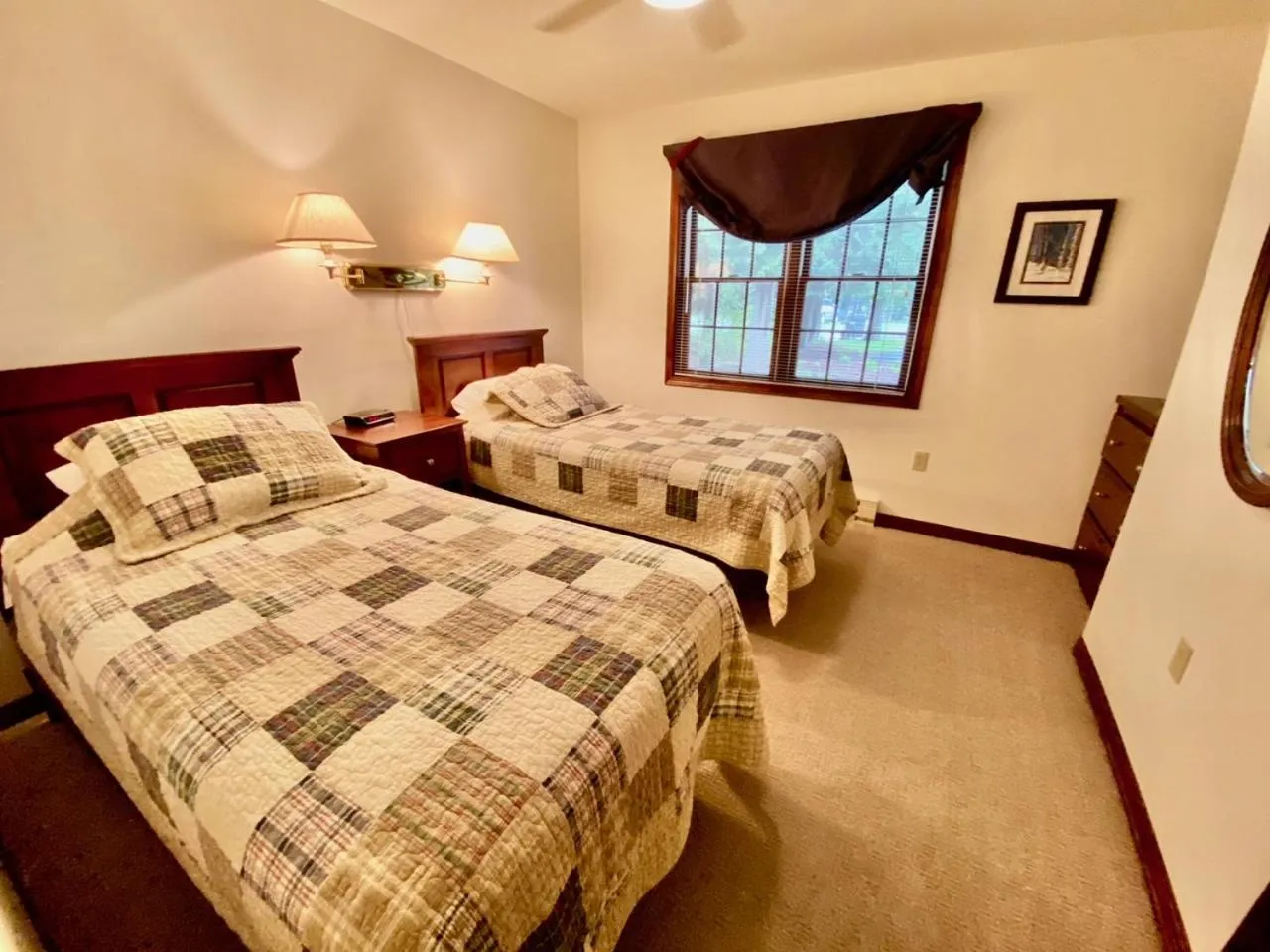 Bedroom, Bed in Baileys Harbor Yacht Club Resort