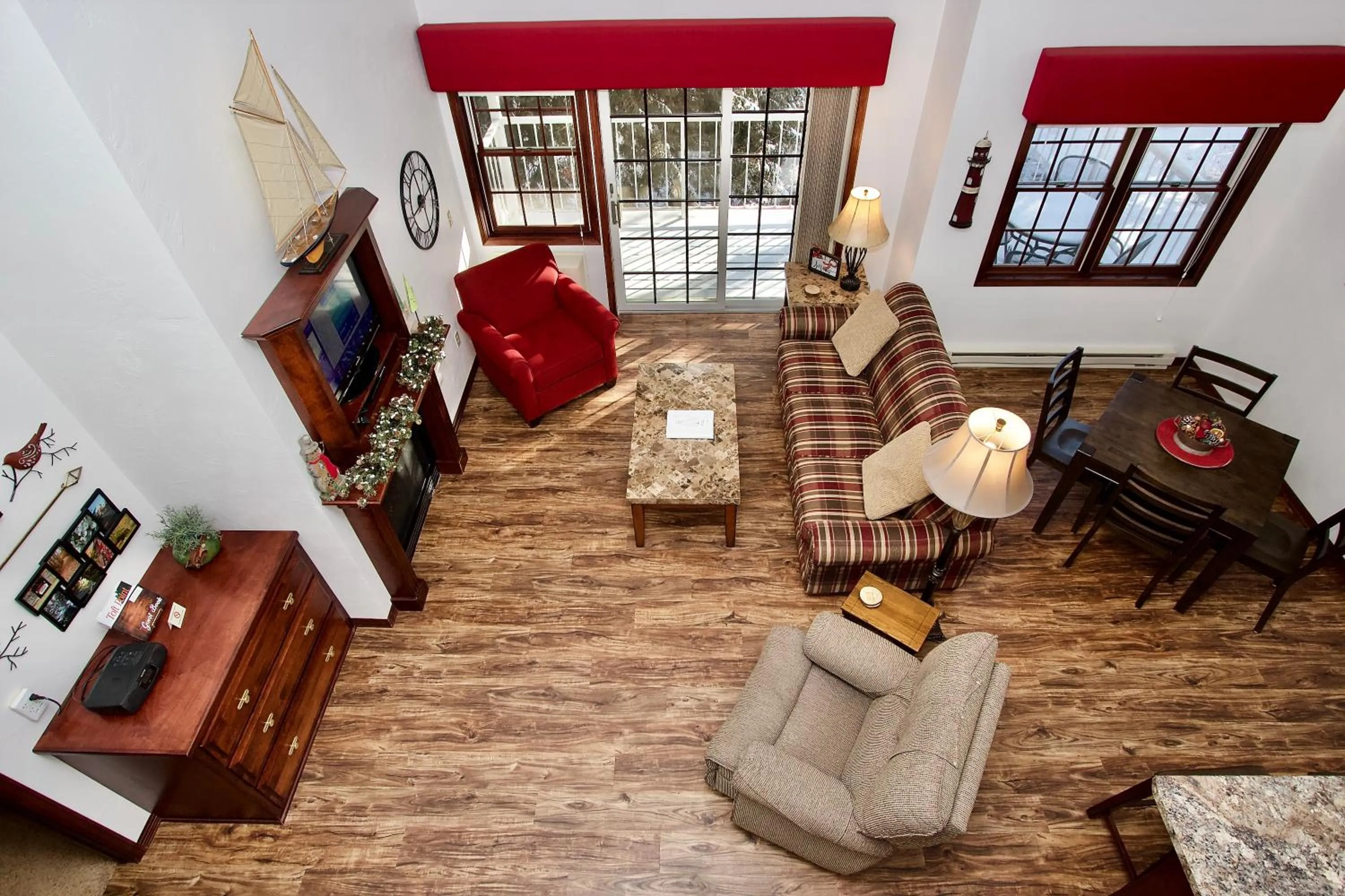 Living room in Baileys Harbor Yacht Club Resort