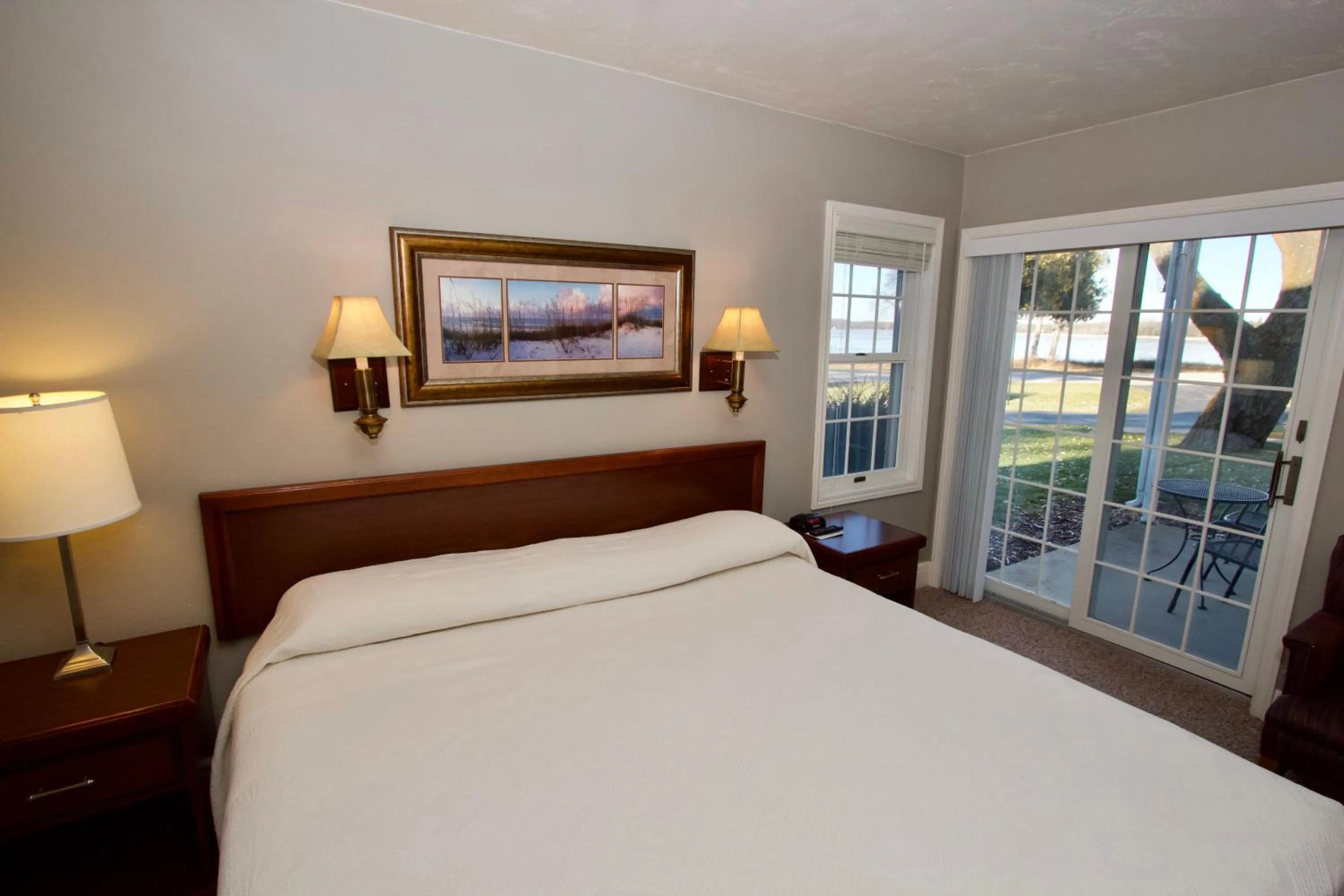 Bedroom, Bed in Baileys Harbor Yacht Club Resort