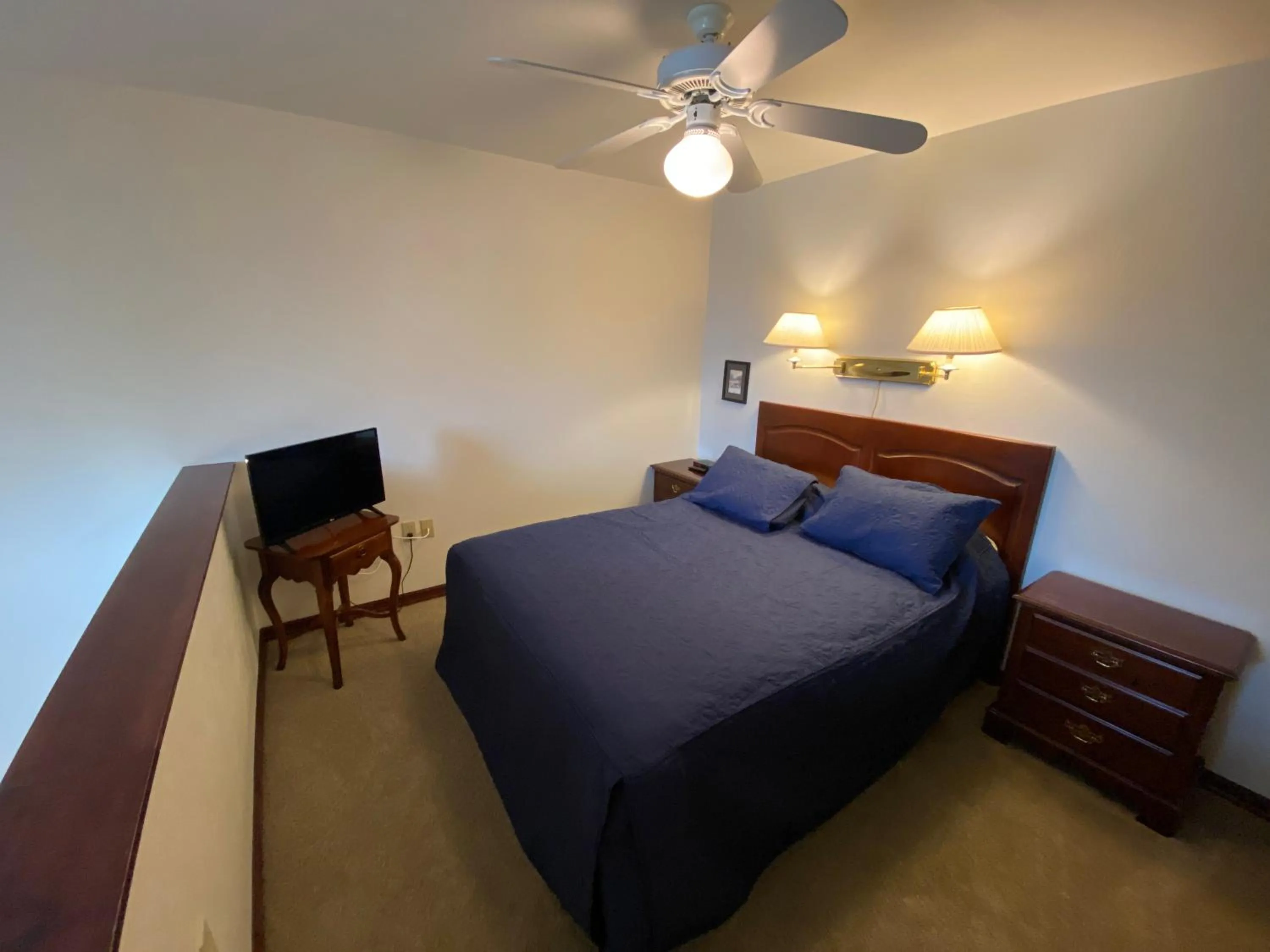 Bedroom, Bed in Baileys Harbor Yacht Club Resort