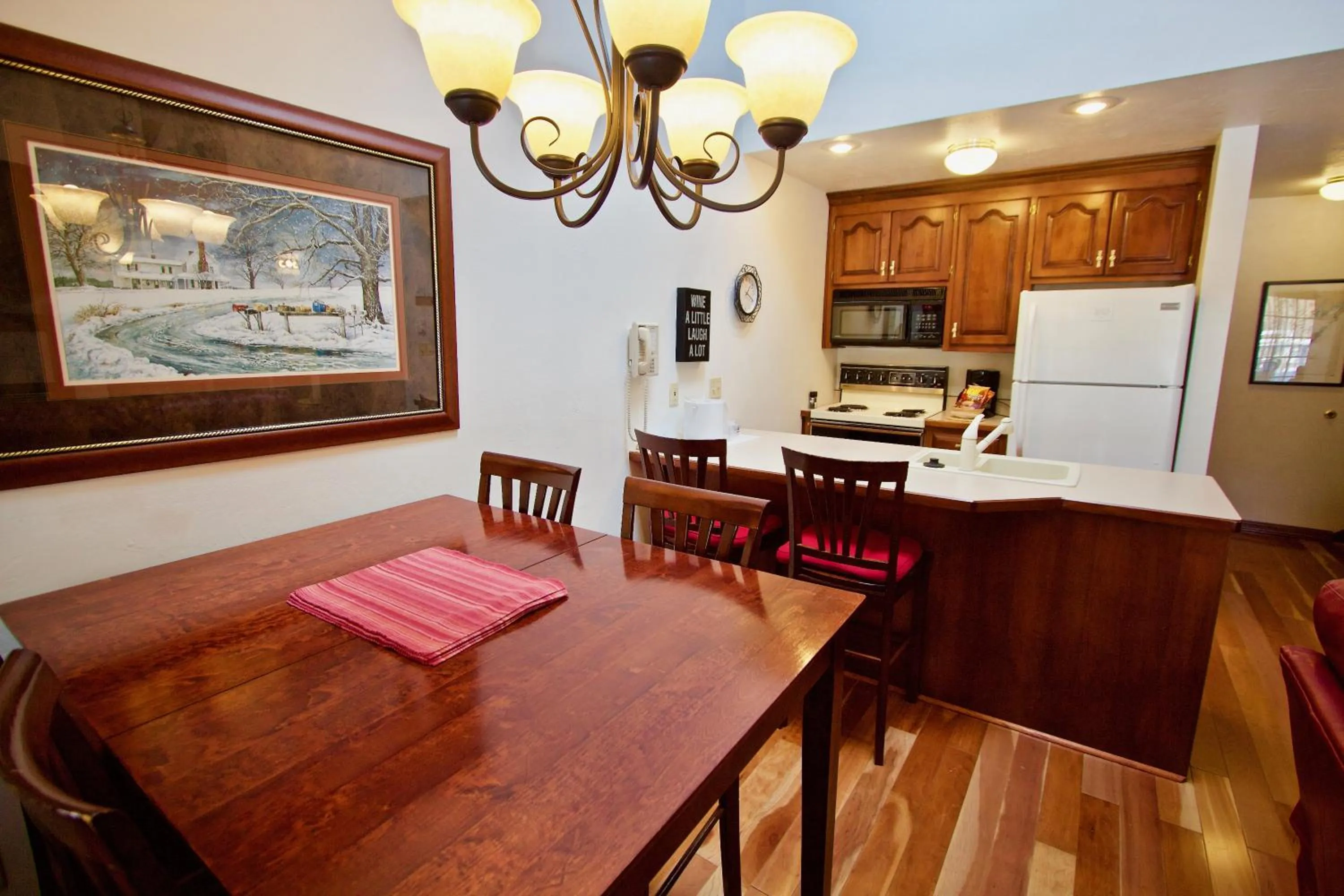 Kitchen or kitchenette in Baileys Harbor Yacht Club Resort