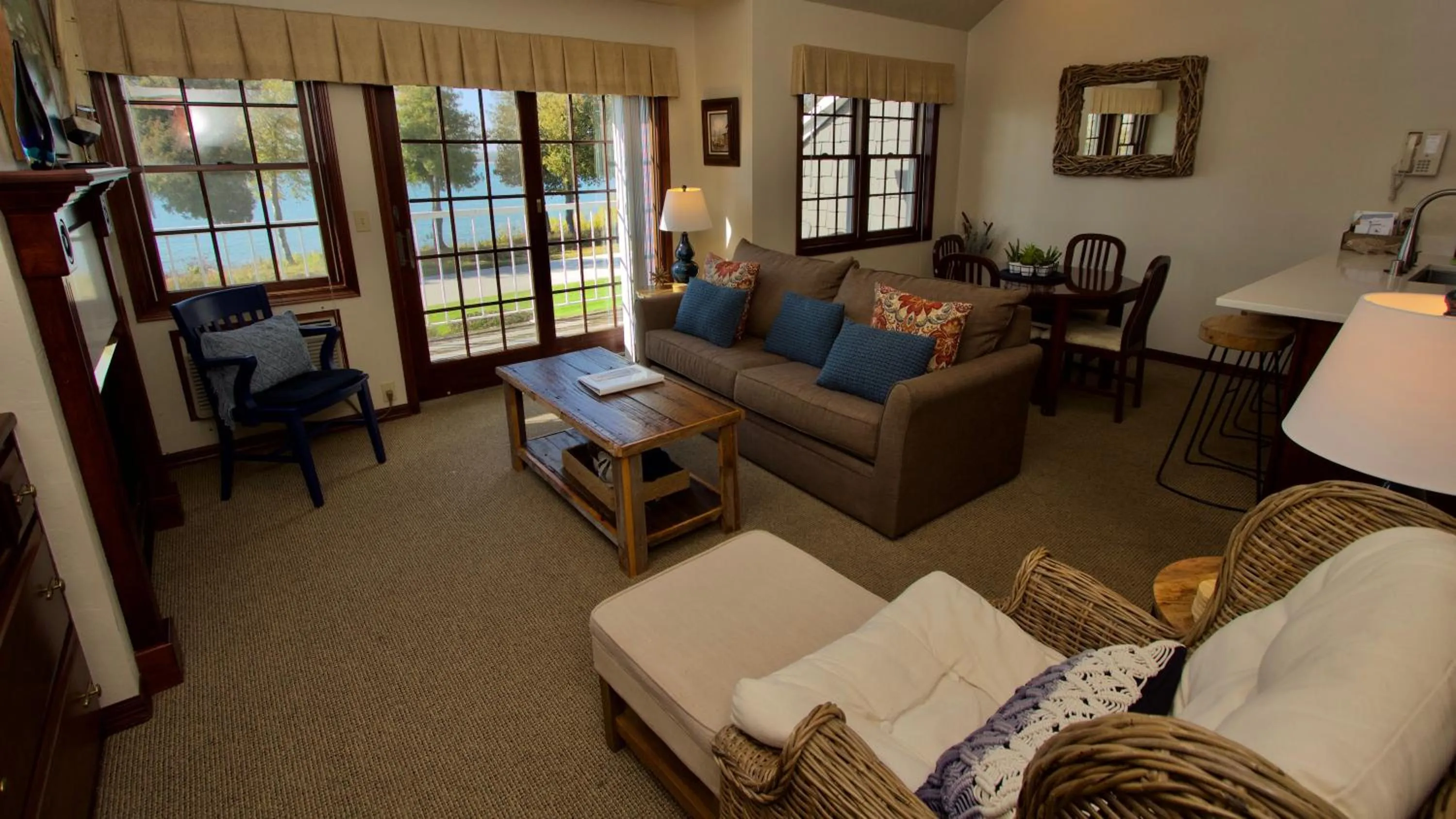 Living room in Baileys Harbor Yacht Club Resort