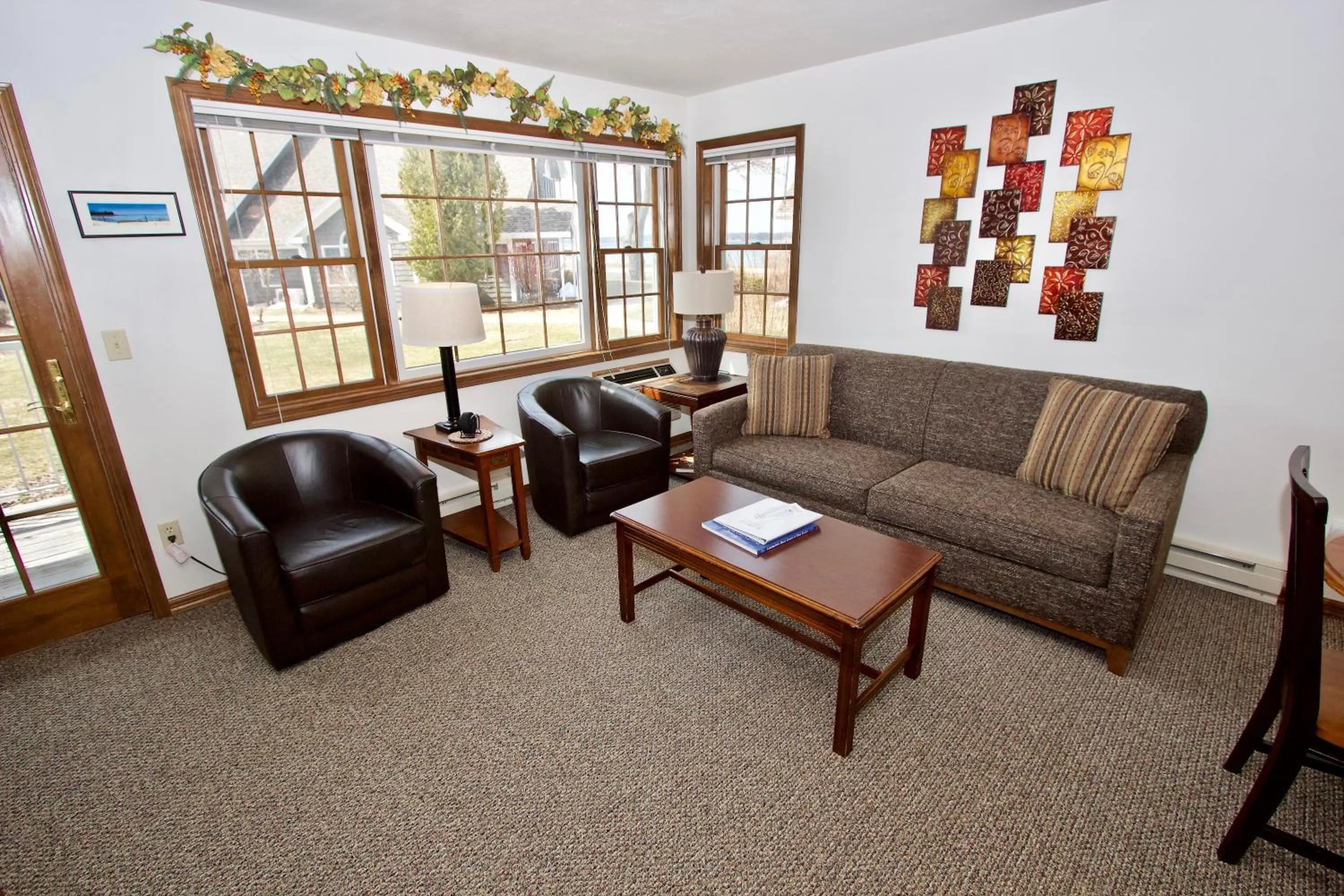 Living room in Baileys Harbor Yacht Club Resort