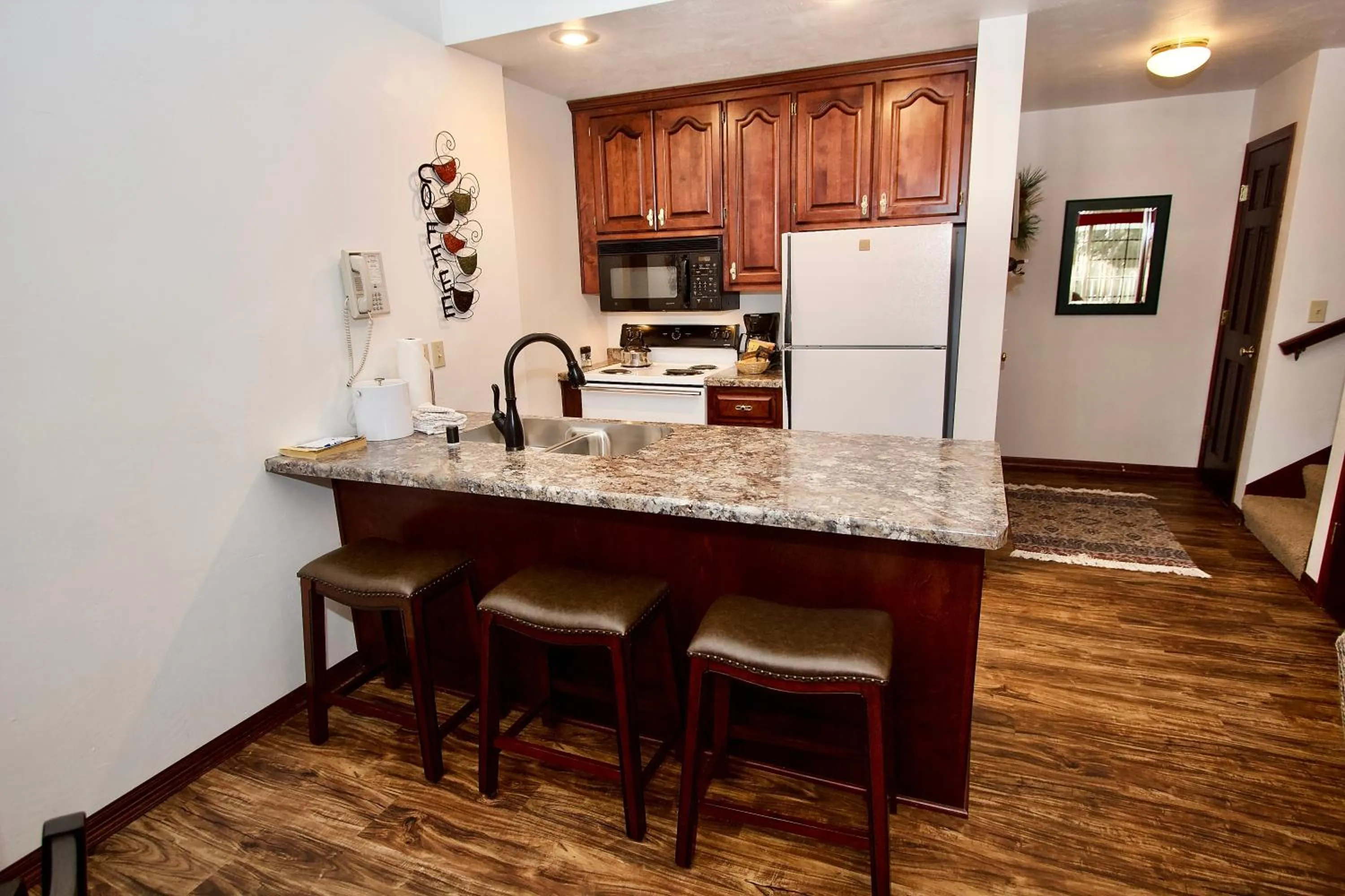 Kitchen or kitchenette in Baileys Harbor Yacht Club Resort