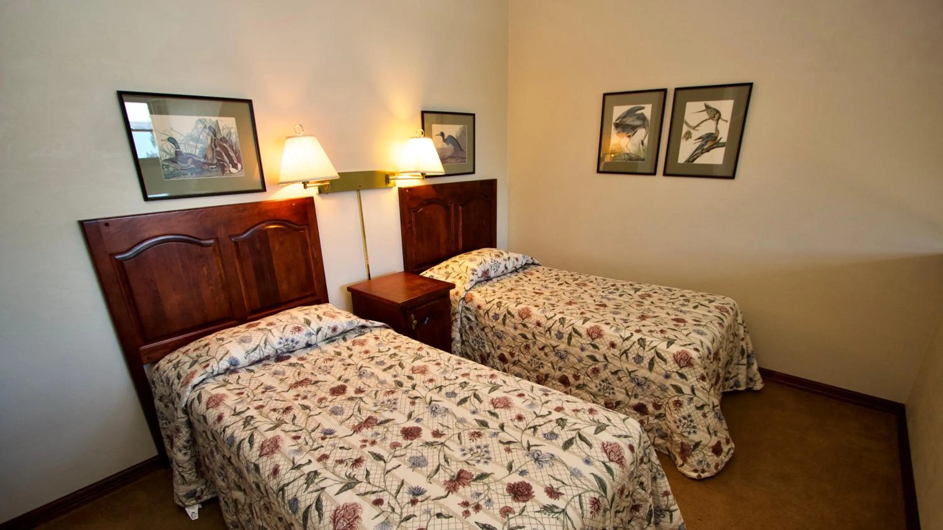 Bedroom, Bed in Baileys Harbor Yacht Club Resort