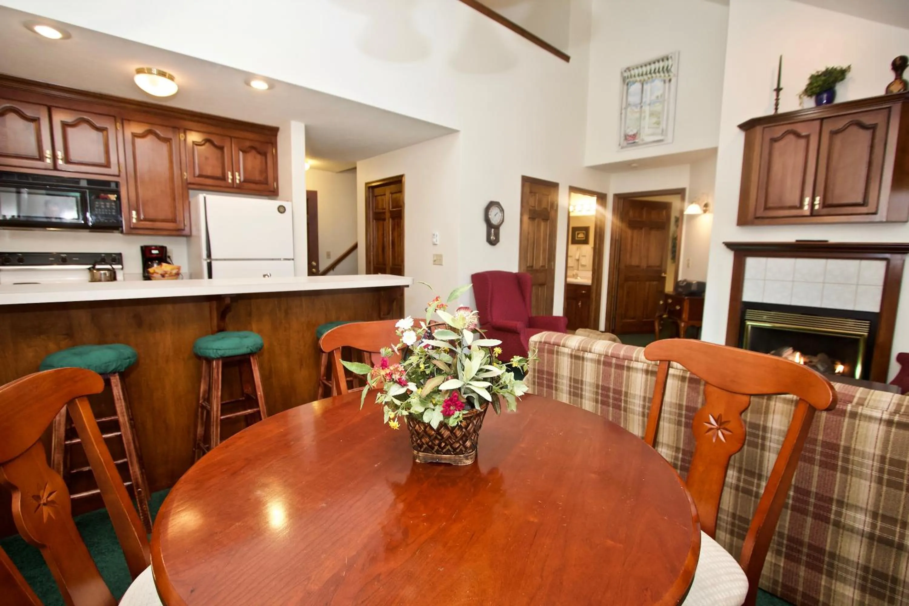 Kitchen or kitchenette in Baileys Harbor Yacht Club Resort
