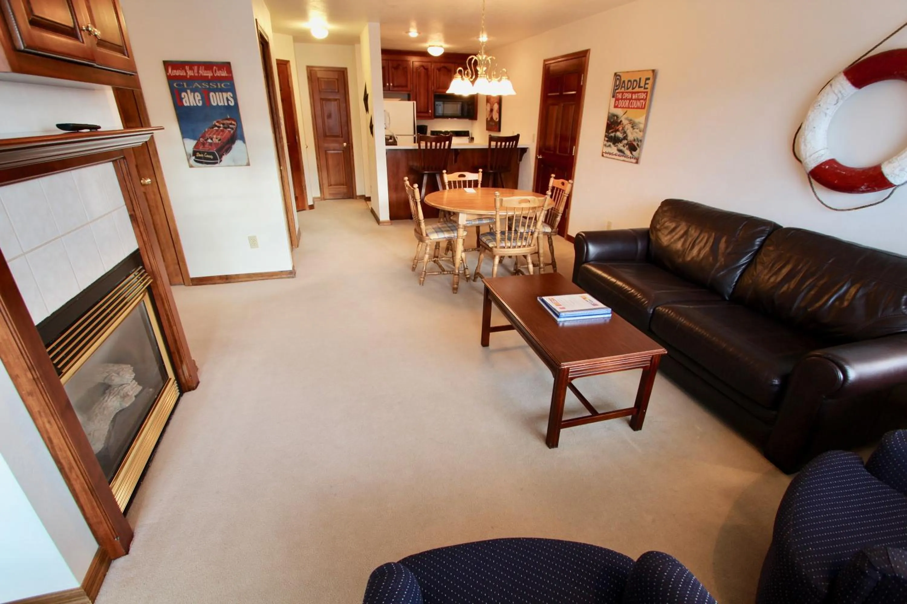 Living room in Baileys Harbor Yacht Club Resort