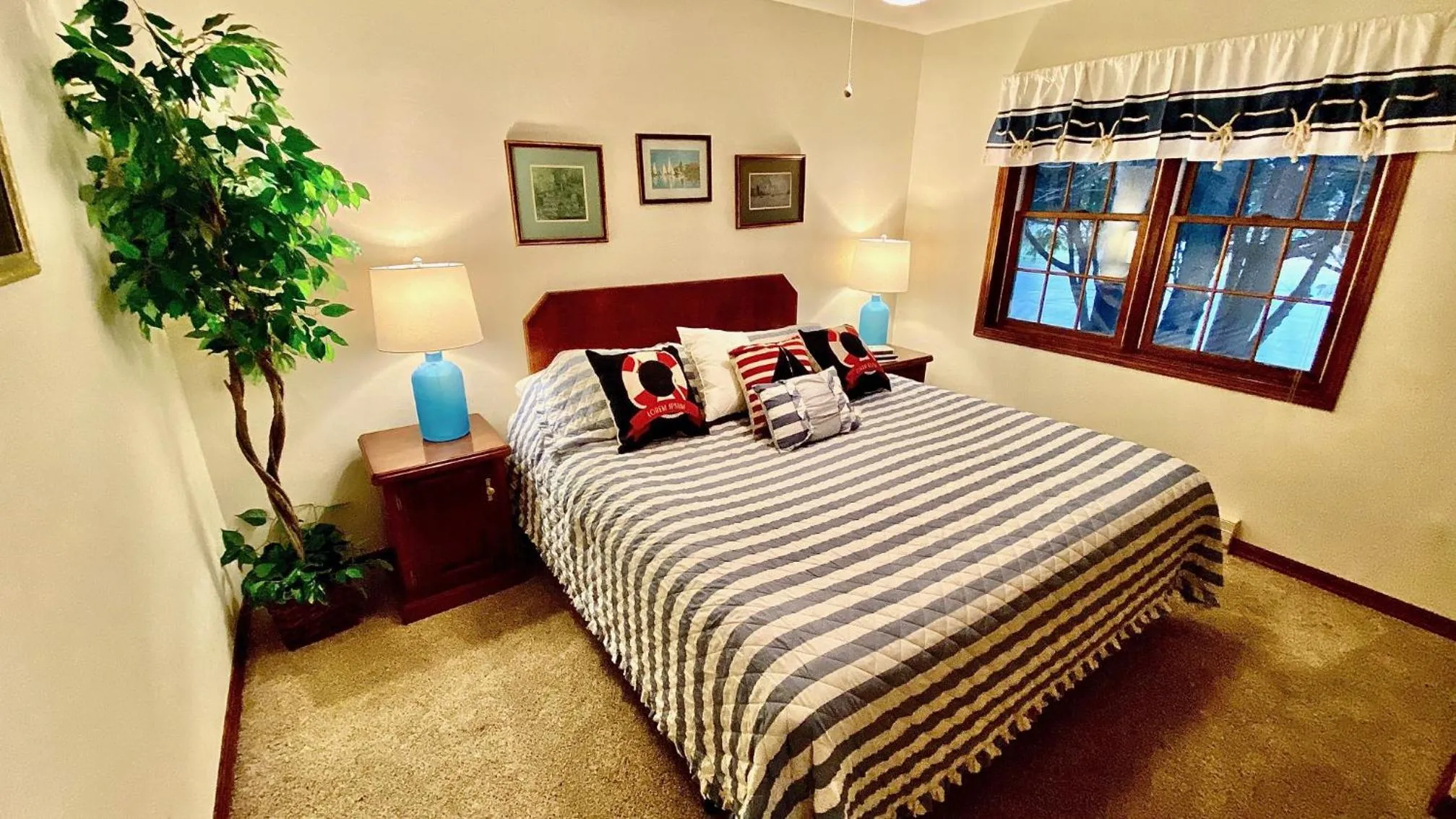 Bedroom, Bed in Baileys Harbor Yacht Club Resort