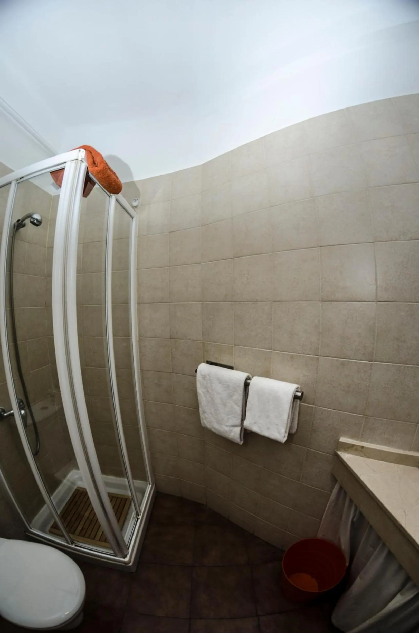 Bathroom in Pensión Blanca B&B