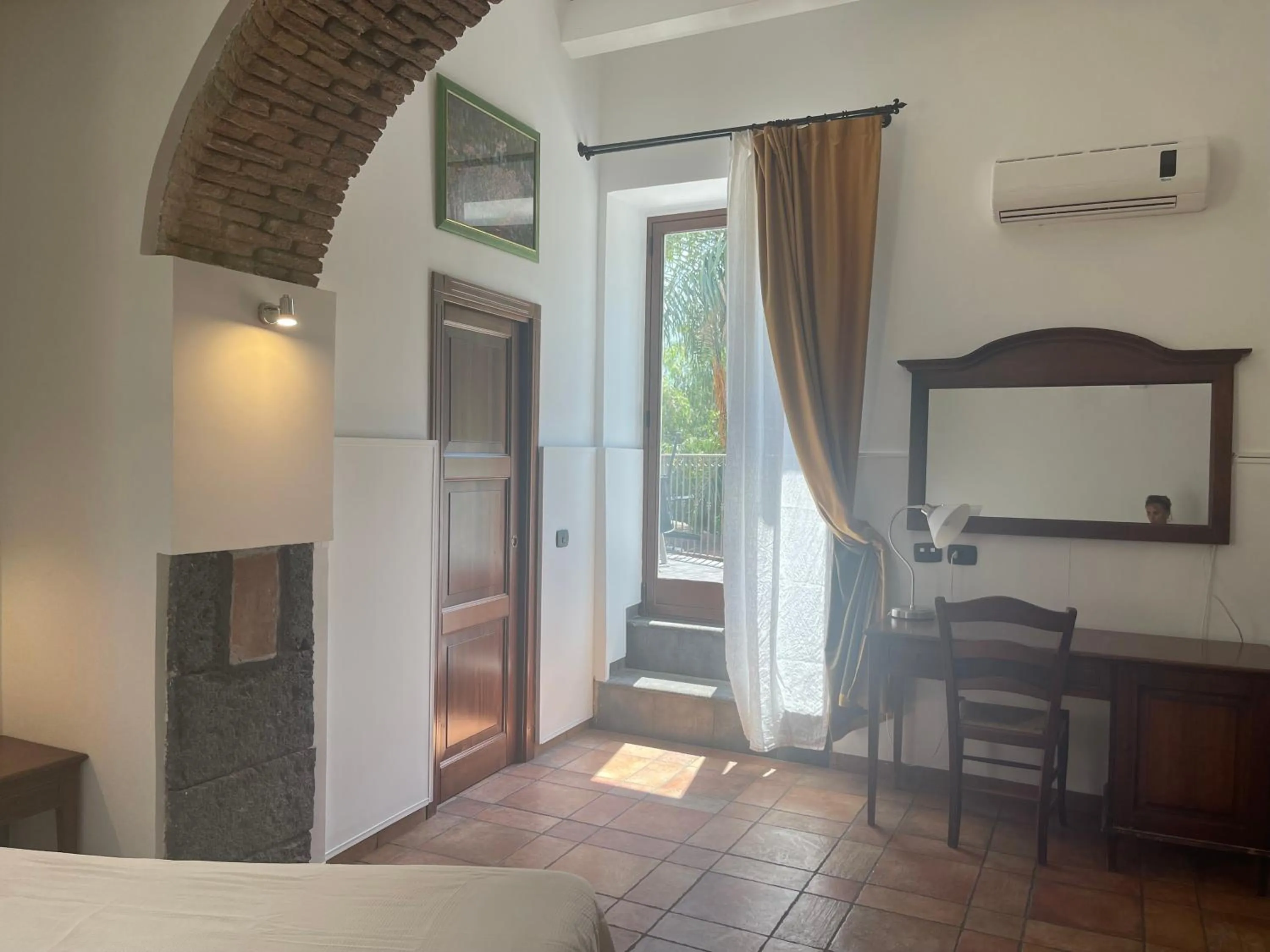 Balcony/Terrace in Hotel Capomulini 3 Stelle