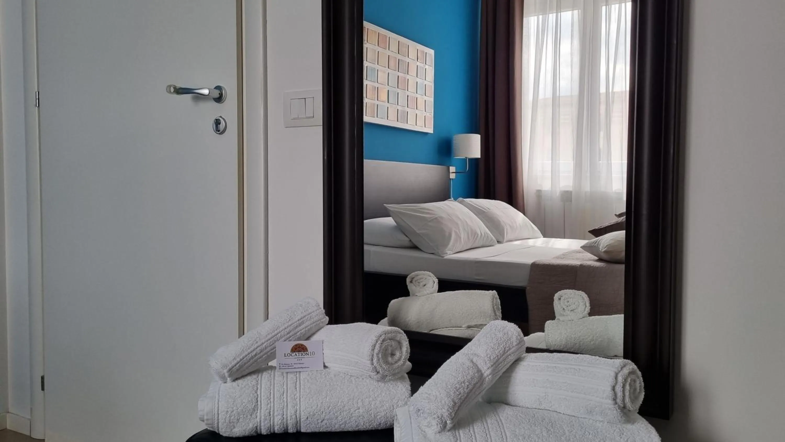 Bedroom, Bed in Location10