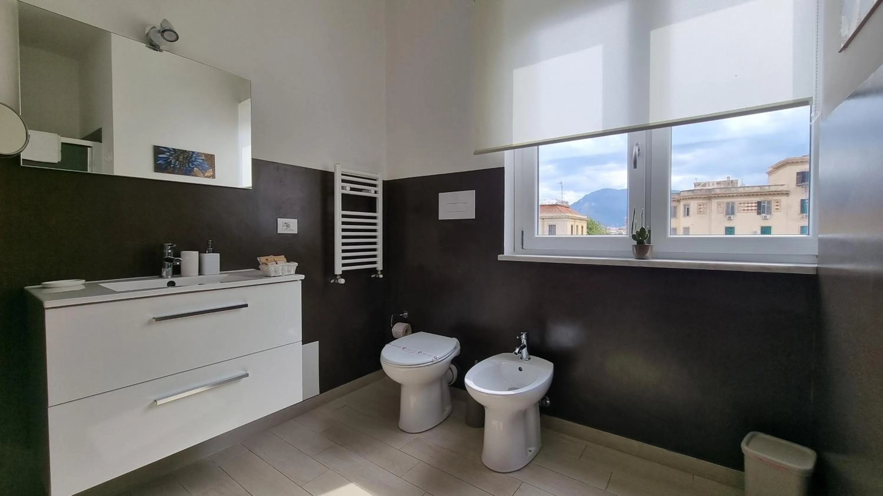 Bathroom in Location10