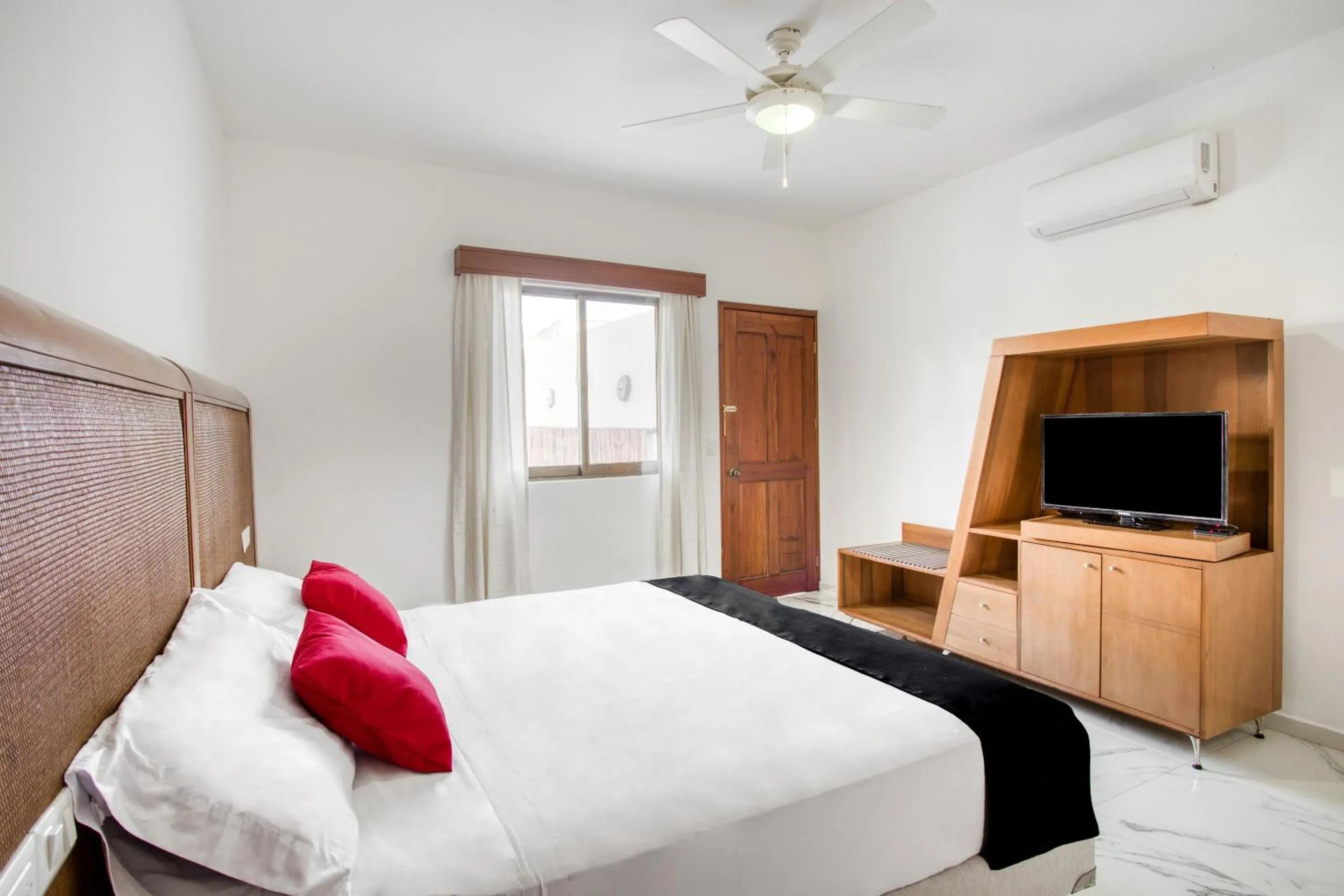 Bedroom in Capital O Hotel Yukon