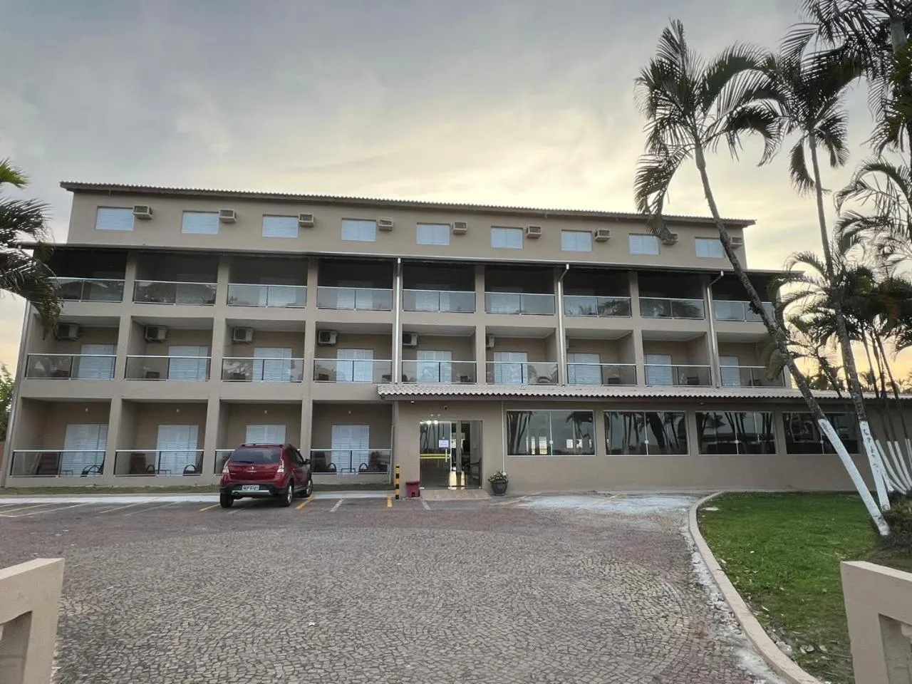 Property building in Leviv Praia Hotel