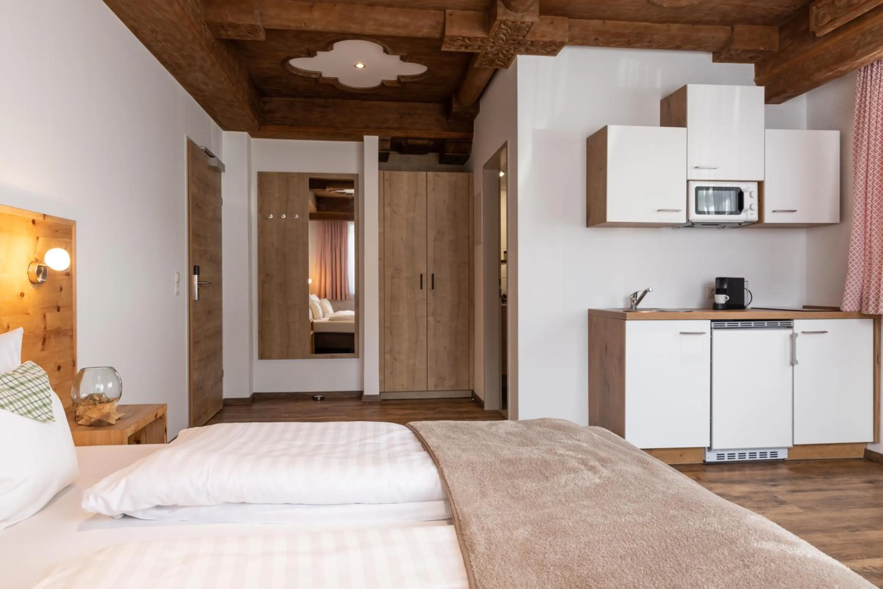 Facade/entrance, Bed in Pitztal Living Apartments