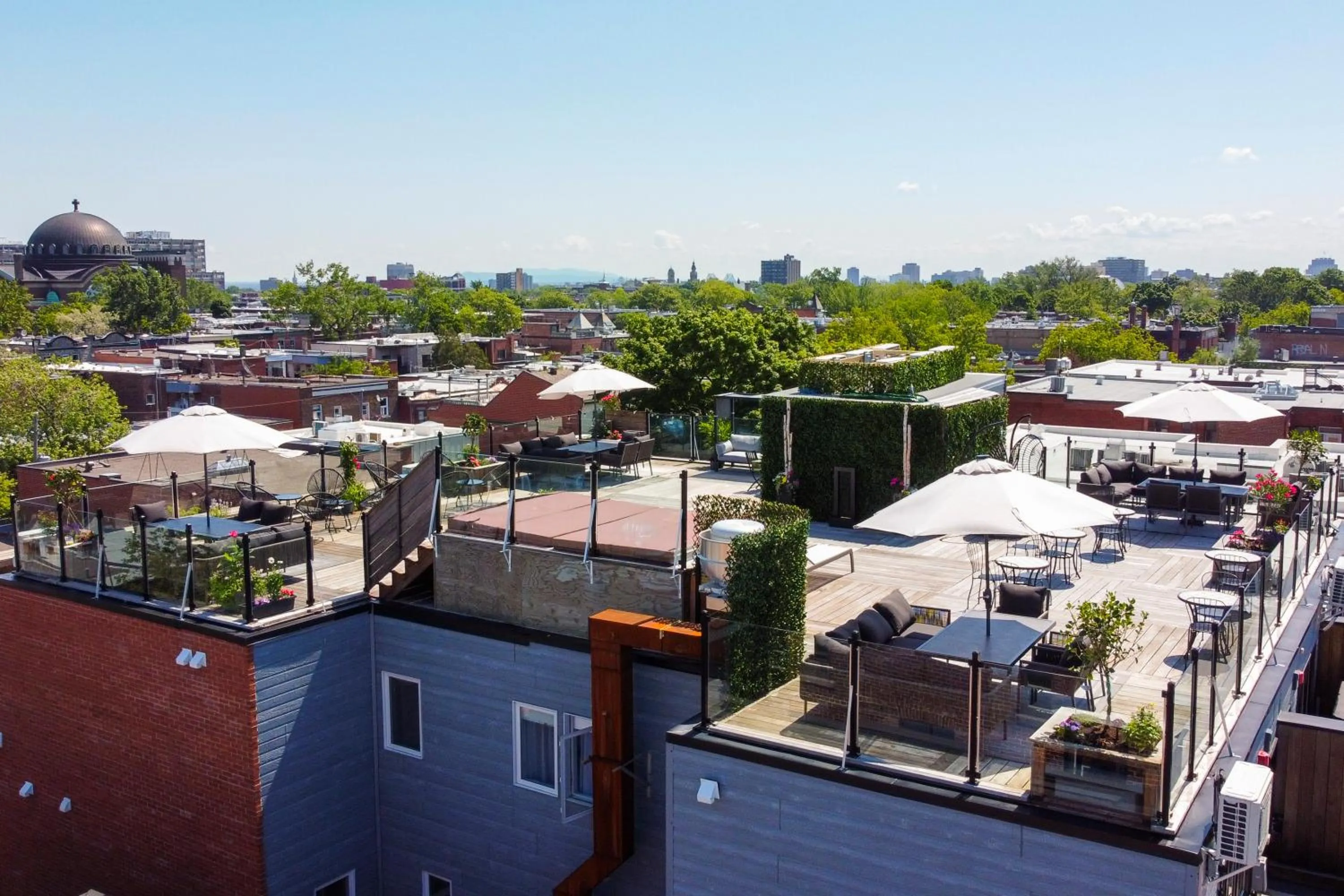 Balcony/Terrace in Parc Avenue Hostel