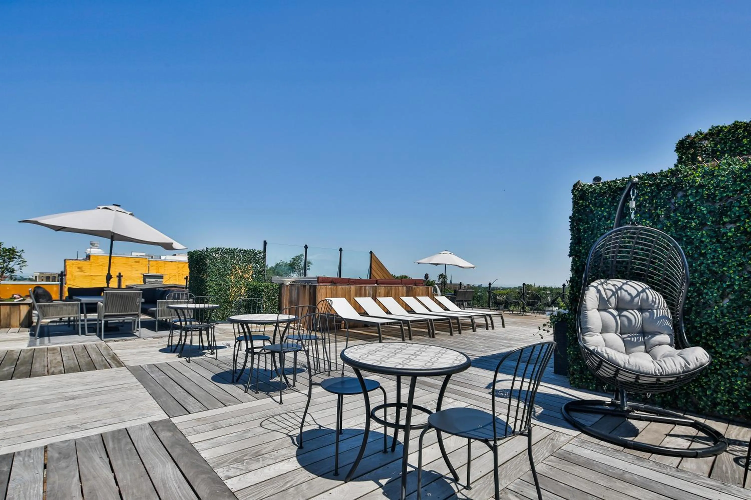 Balcony/Terrace in Parc Avenue Hostel