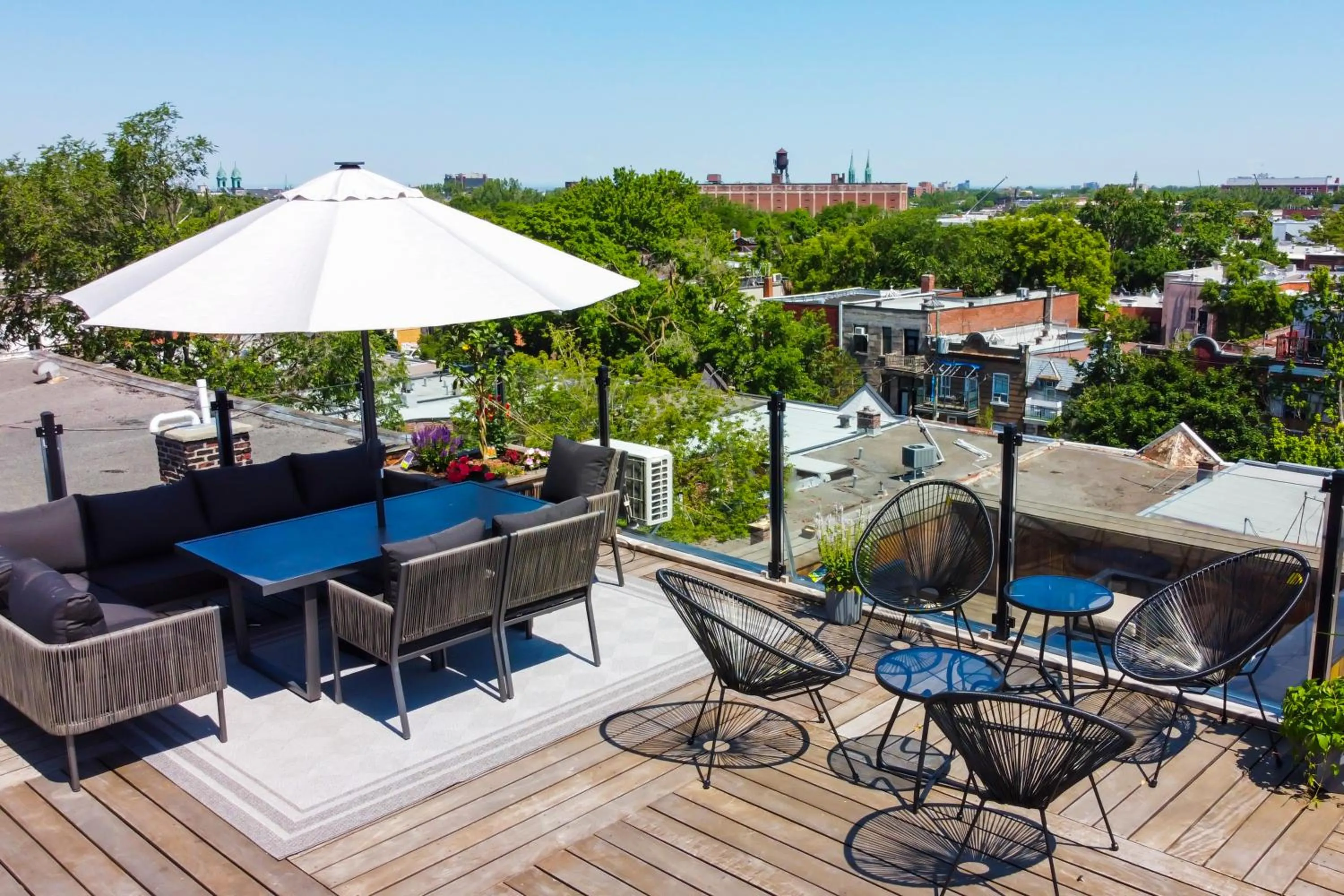Balcony/Terrace in Parc Avenue Hostel