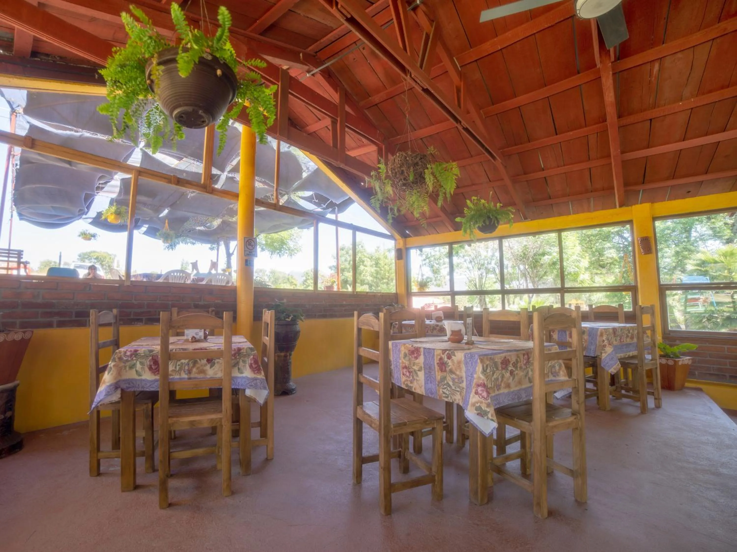 Restaurant/places to eat in HOTEL EX HACIENDA EL MOLINO