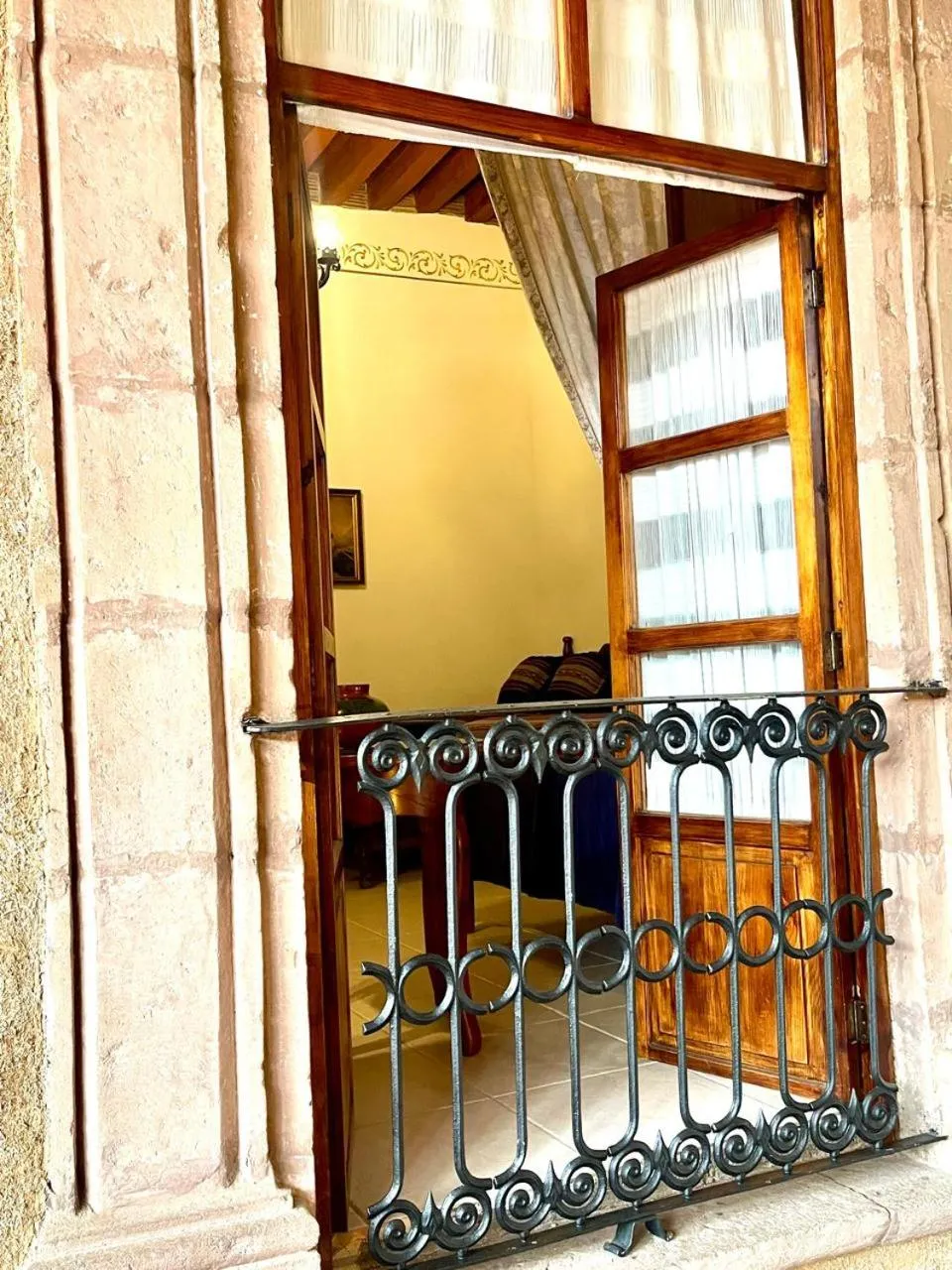 Deluxe Double Room with Balcony in Hotel Los Escudos