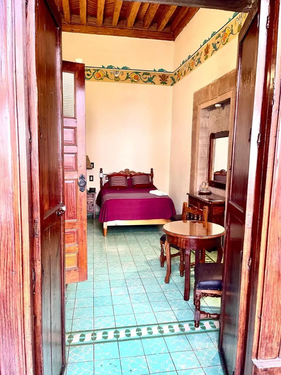 Hotel Los Escudos