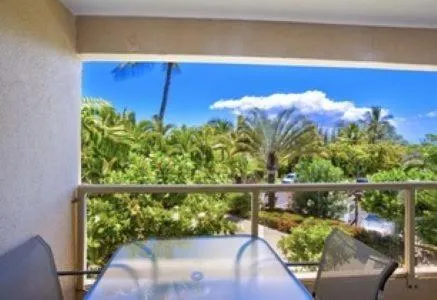 Maui Banyan G203