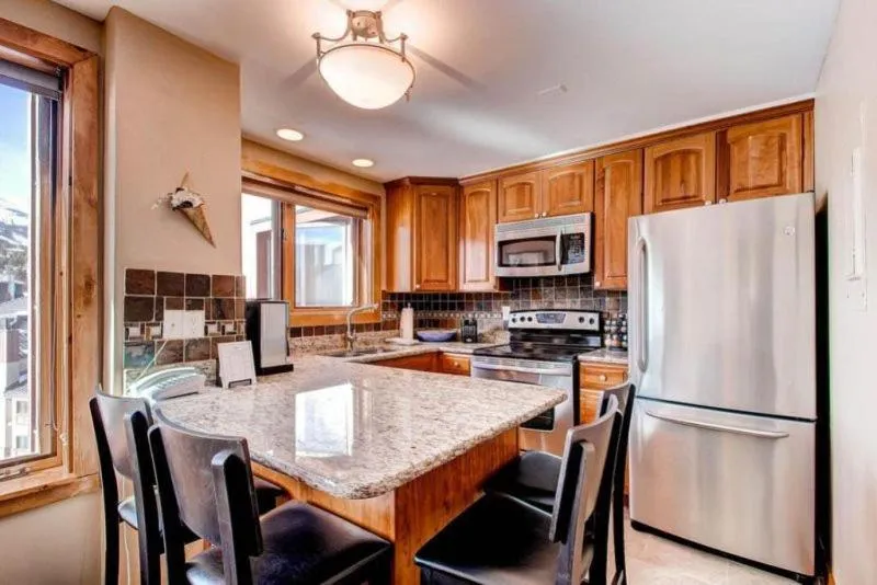 Kitchen or kitchenette in 1 Bedroom Ski In, Ski Out Mountain Vacation Rental Located Next To Historic Main Street In Downtown Breckenridge