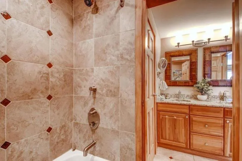 Kitchen or kitchenette in 1 Bedroom Ski In, Ski Out Mountain Vacation Rental Located Next To Historic Main Street In Downtown Breckenridge