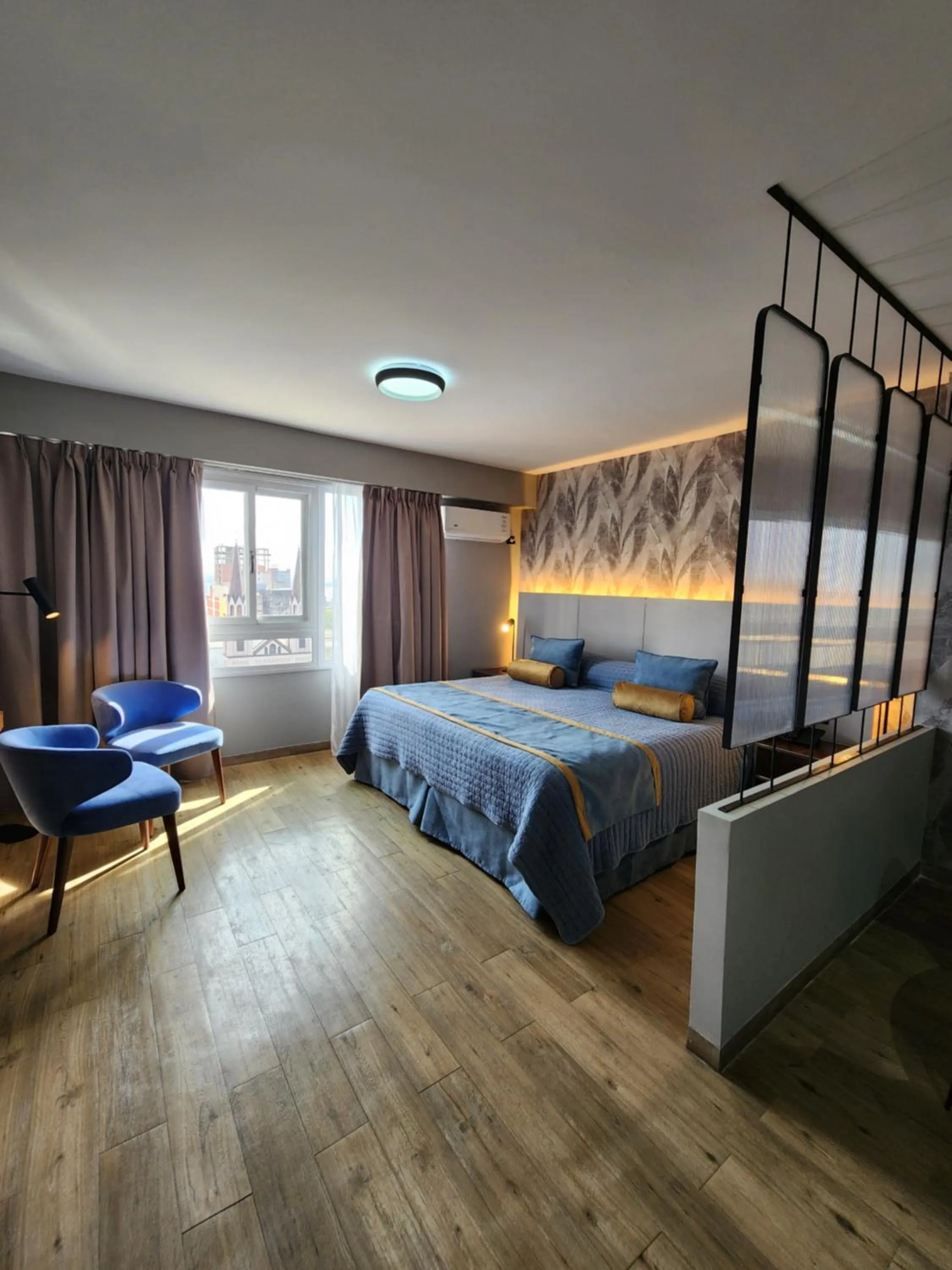 Bed in Hotel Continental