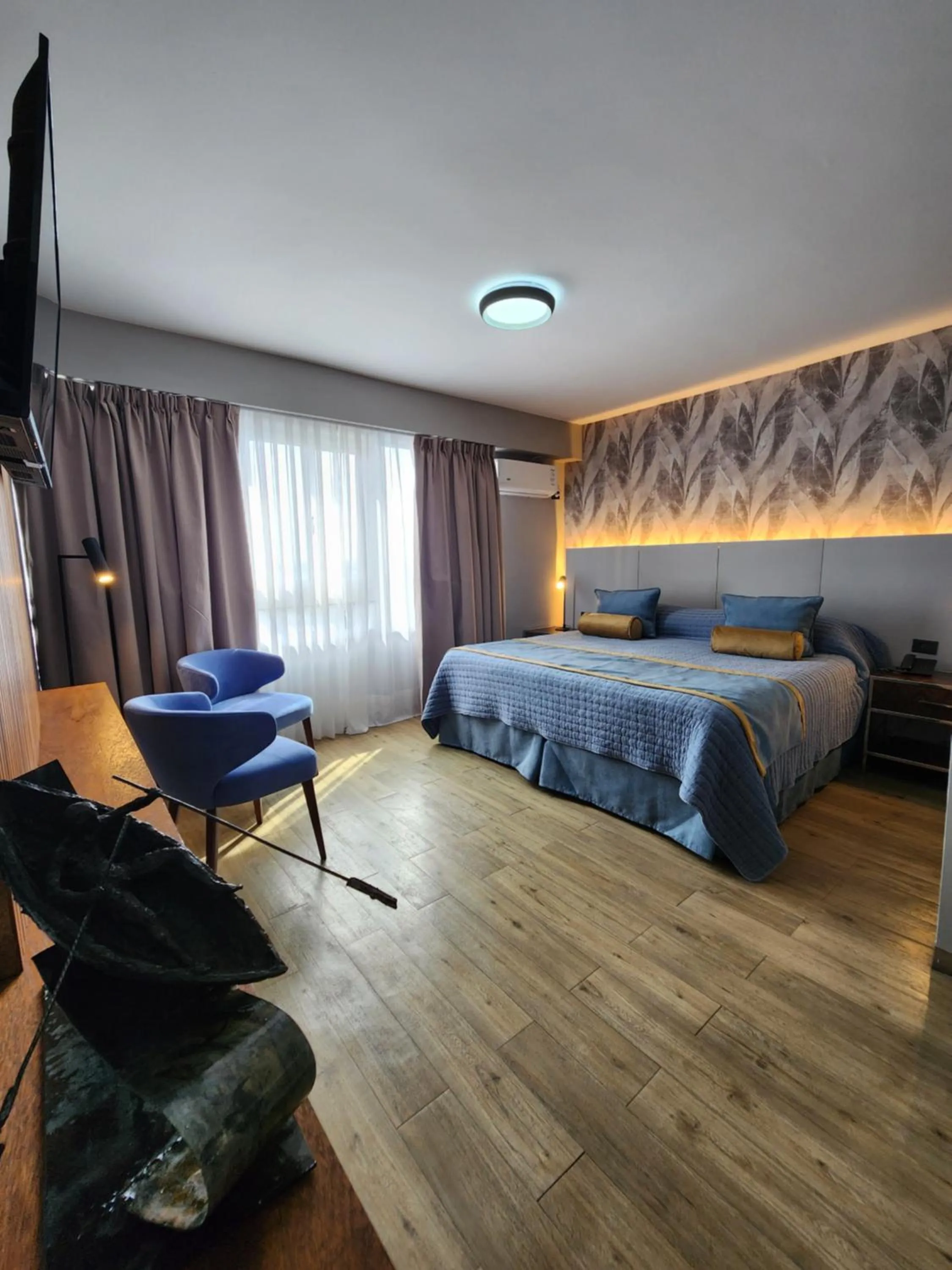 Bed in Hotel Continental