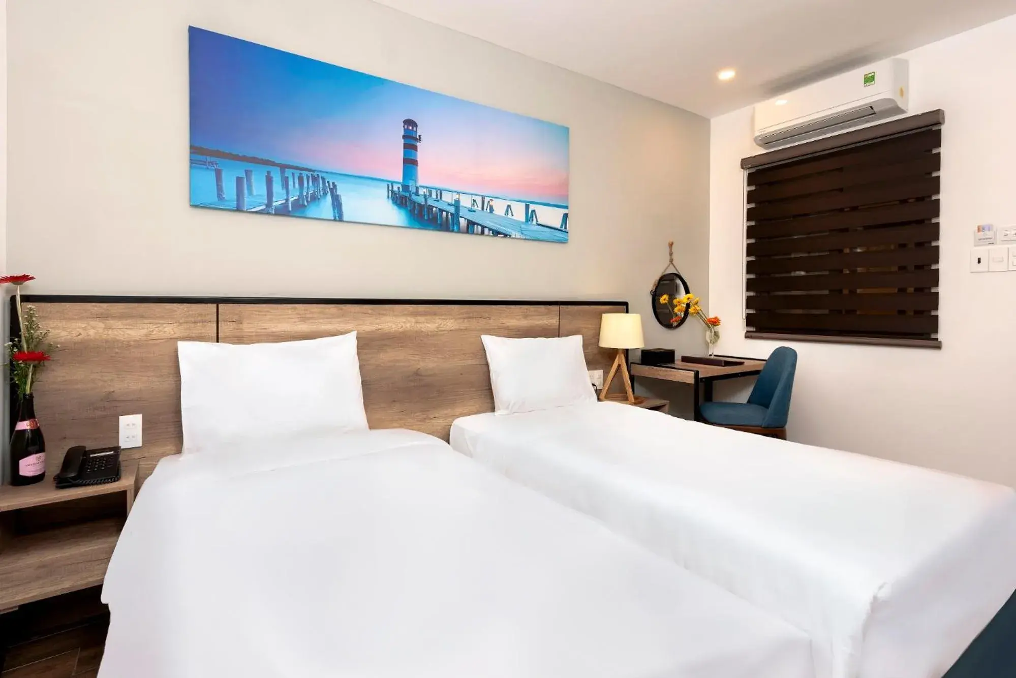 Bed in TITAN HOTEL - Formerly known as Golden Lotus Central Hotel Bed in TITAN HOTEL - Formerly known as Golden Lotus Central Hotel