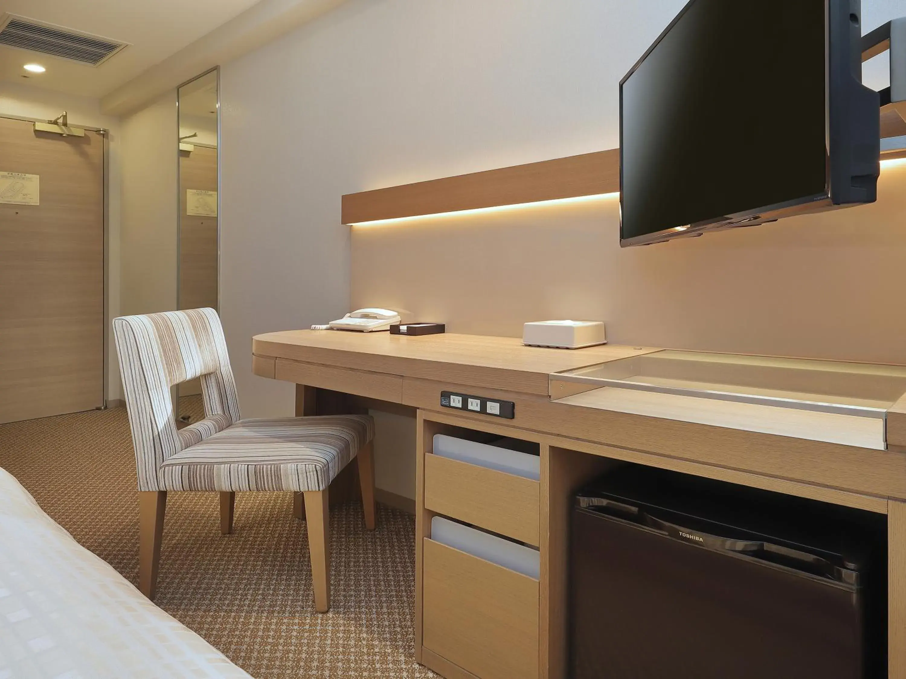 Photo of the whole room in Keio Presso Inn Otemachi Photo of the whole room in Keio Presso Inn Otemachi