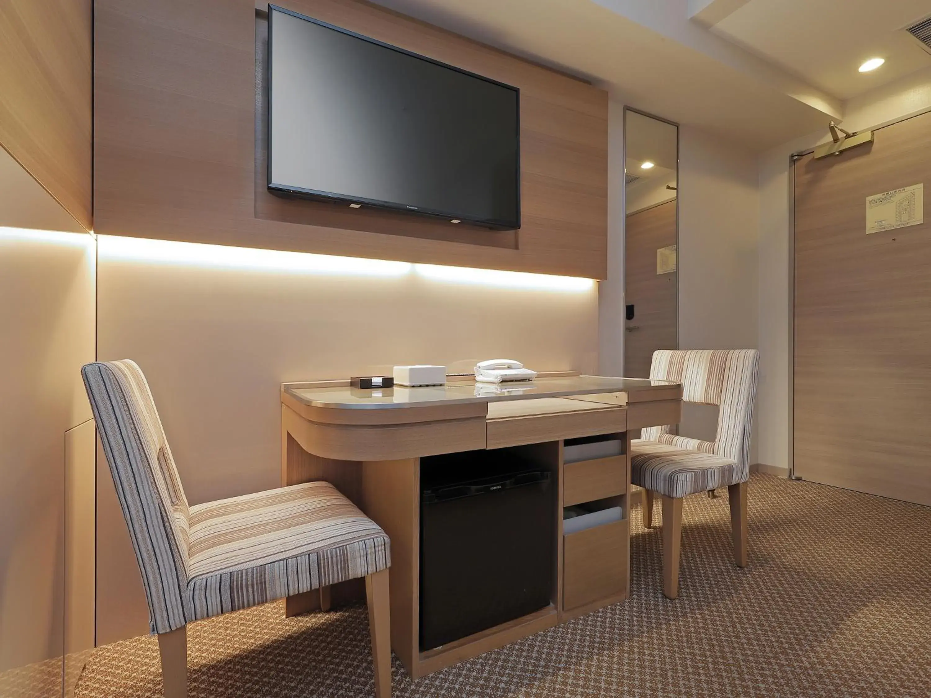 Photo of the whole room in Keio Presso Inn Otemachi Photo of the whole room in Keio Presso Inn Otemachi