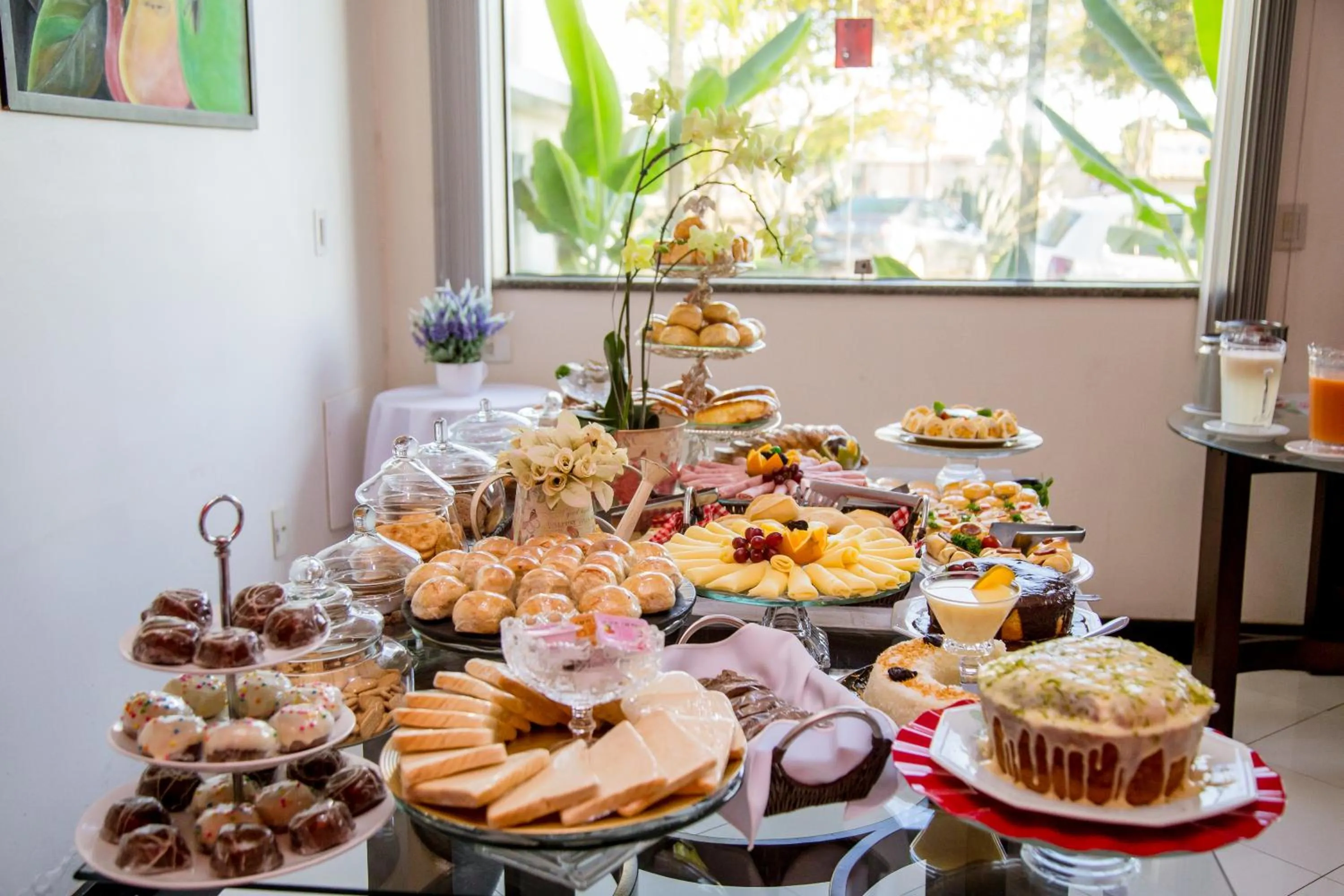 Buffet breakfast in Hotel Oceania