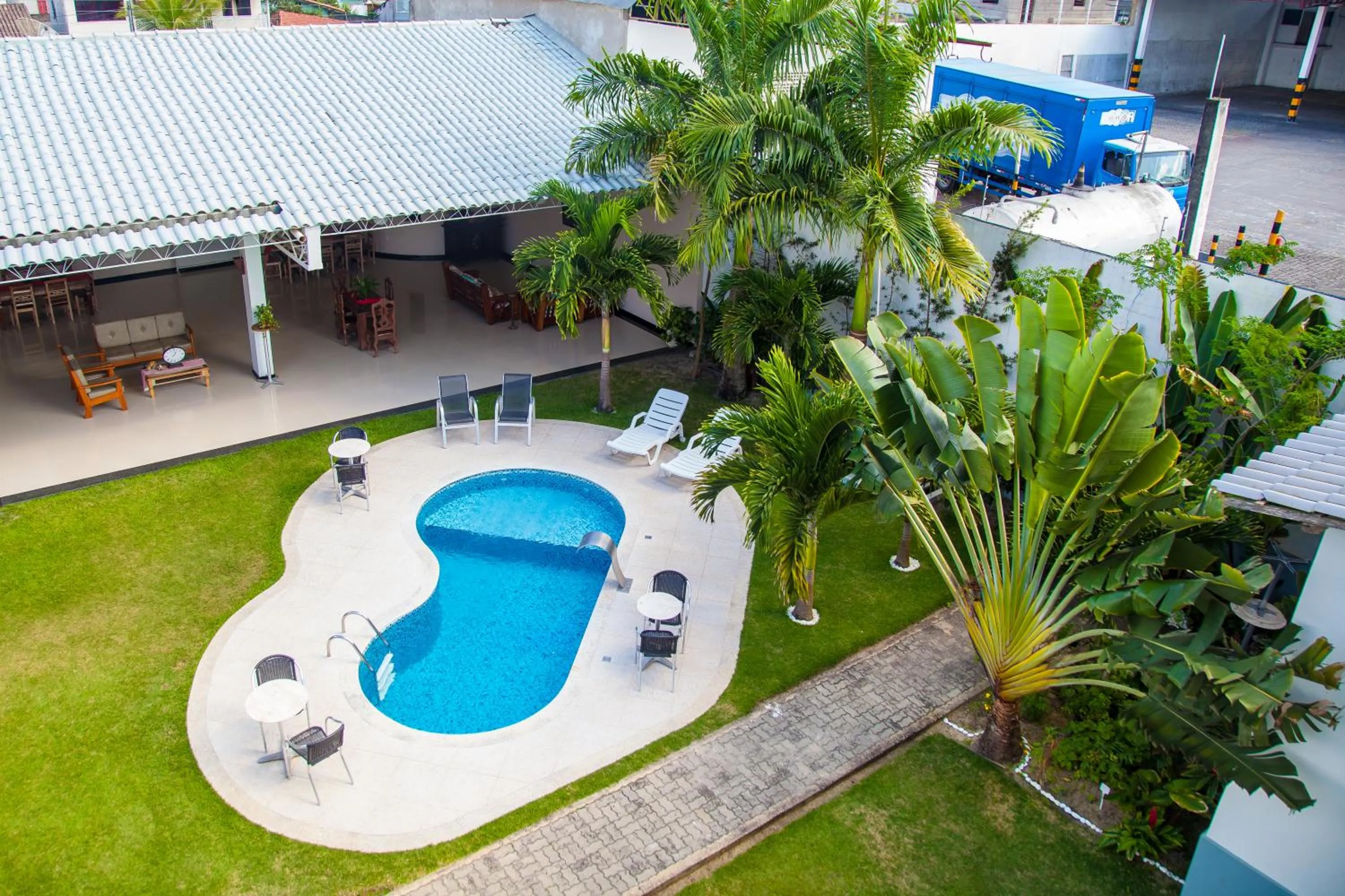 Swimming pool in Hotel Oceania