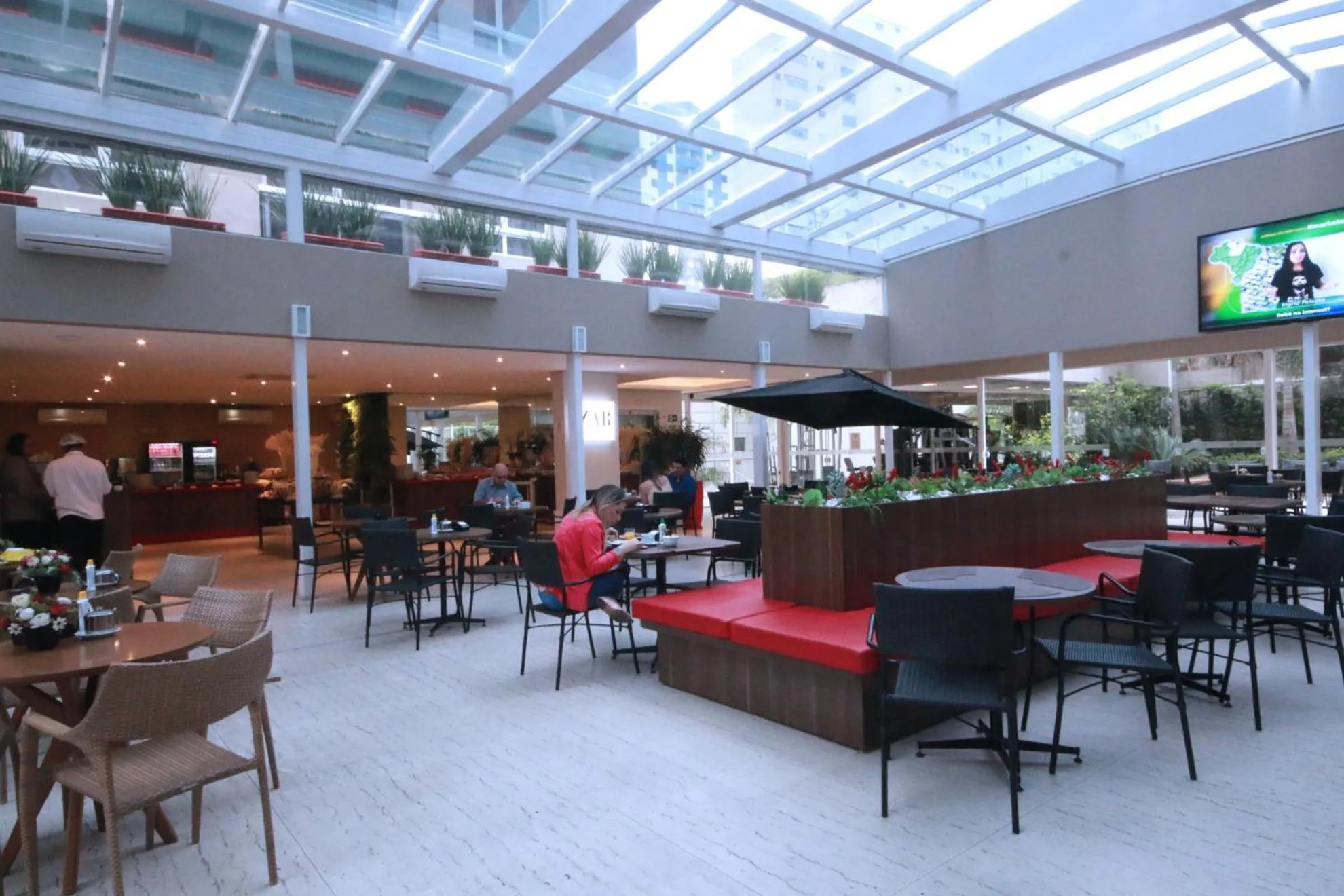 Restaurant/places to eat in Ez Aclimação Hotel