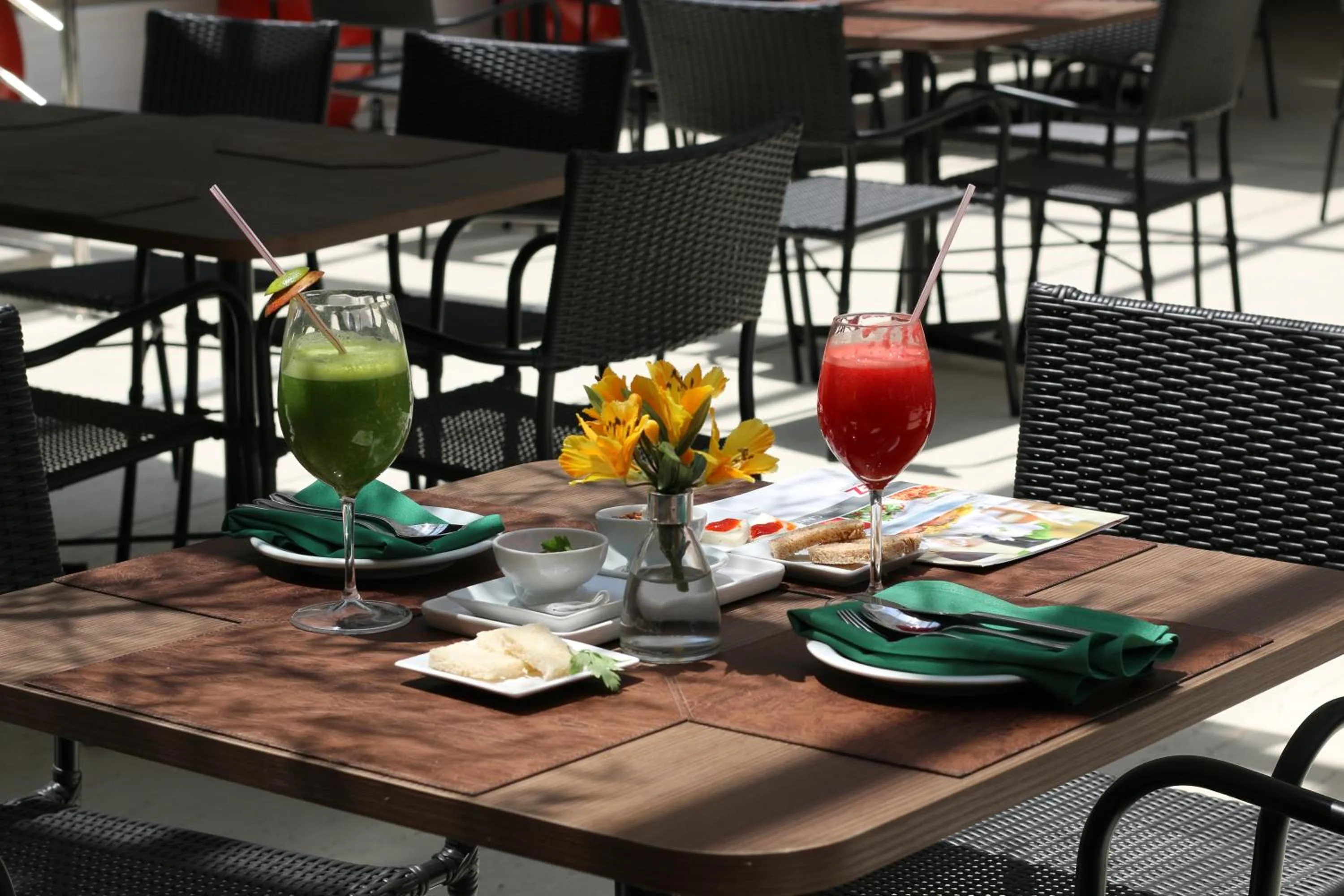 Restaurant/places to eat in Ez Aclimação Hotel